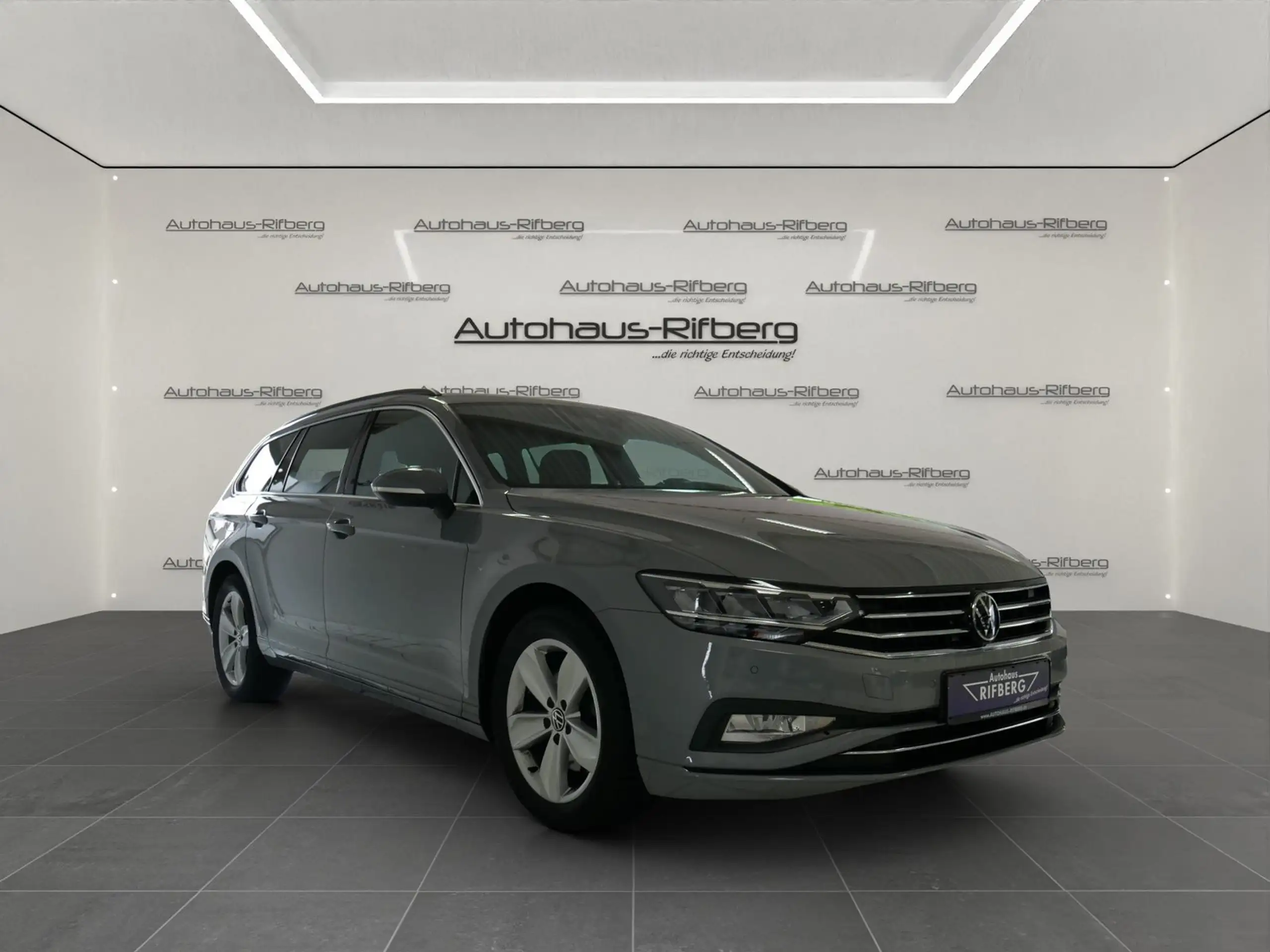 Volkswagen - Passat Variant