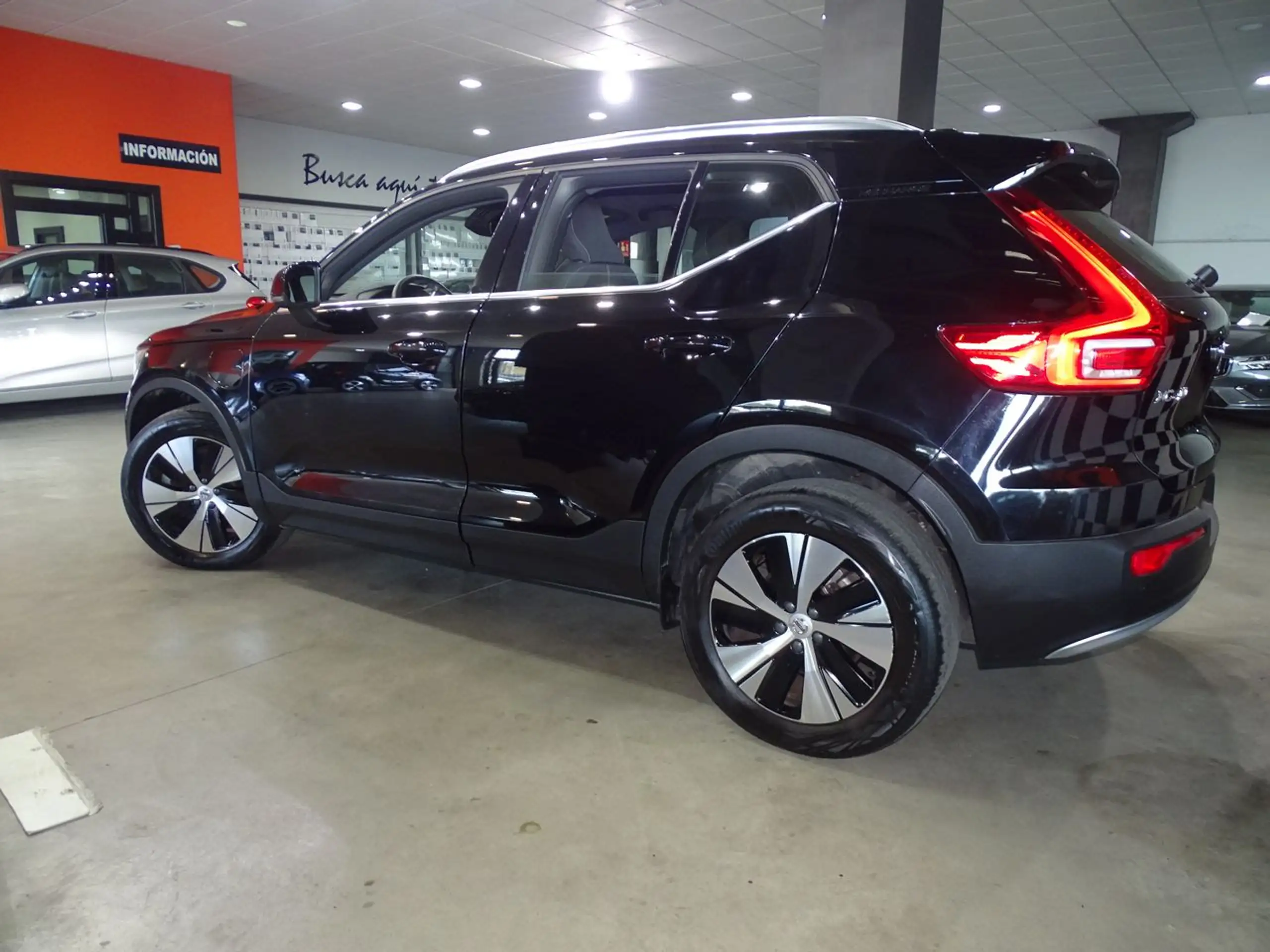 Volvo - XC40