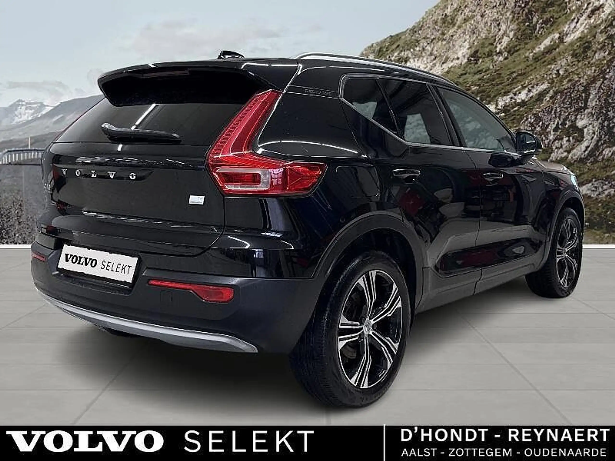 Volvo - XC40