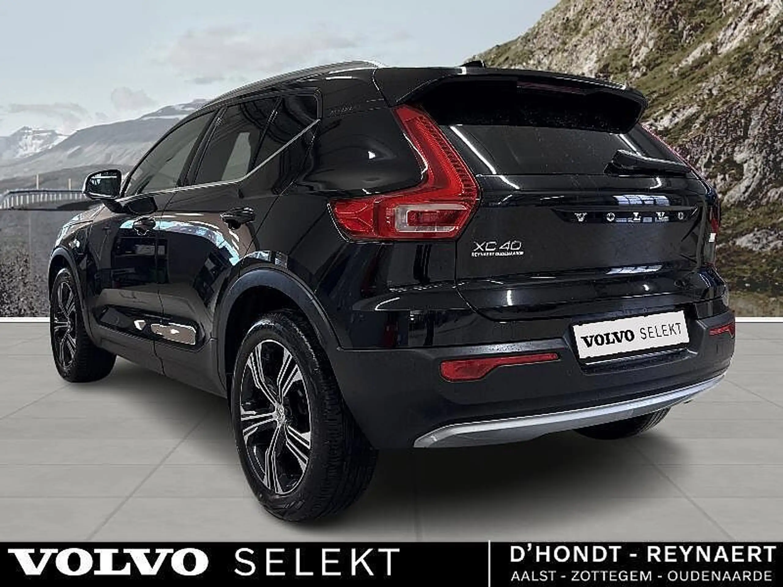 Volvo - XC40