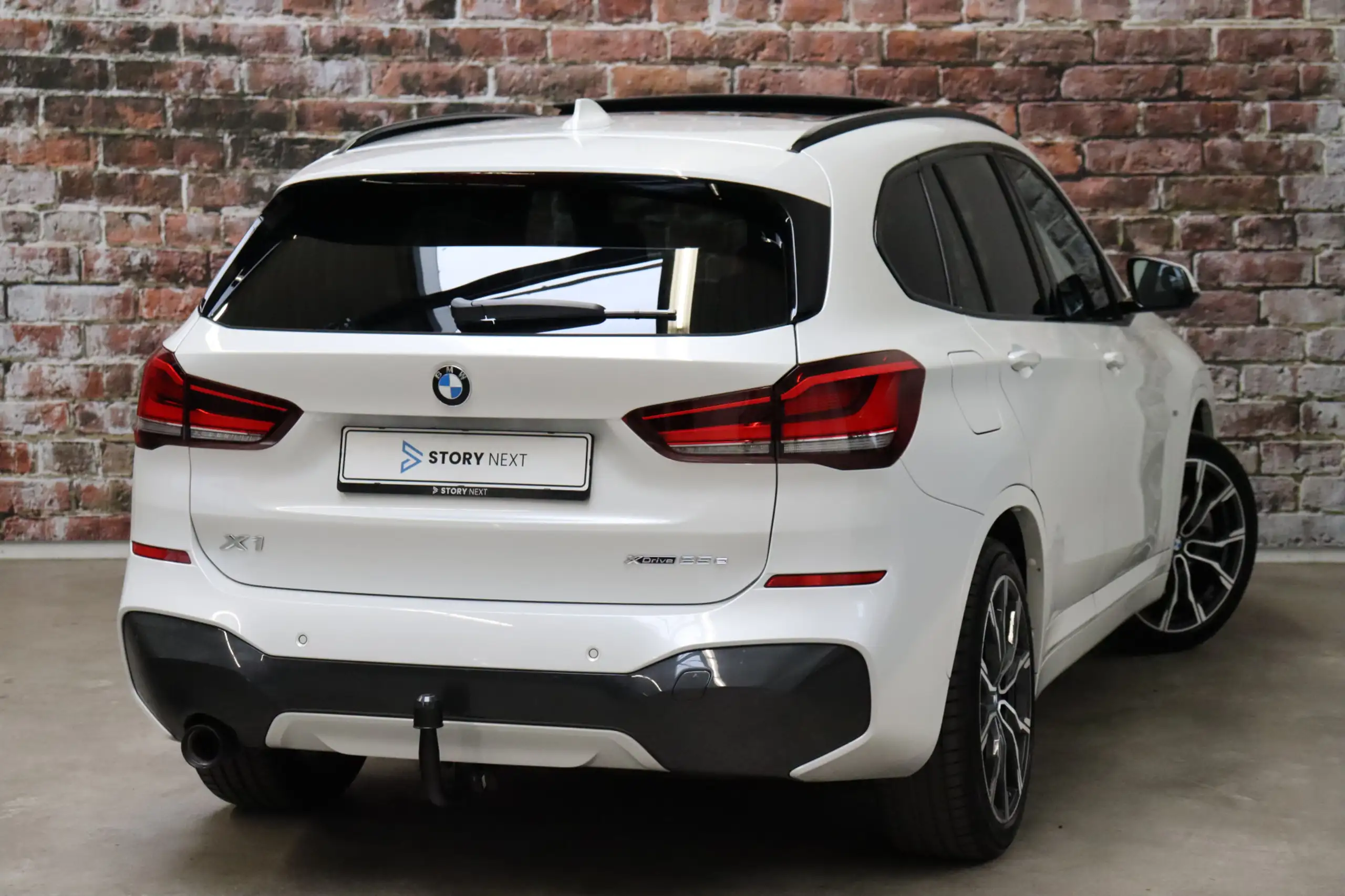 BMW - X1