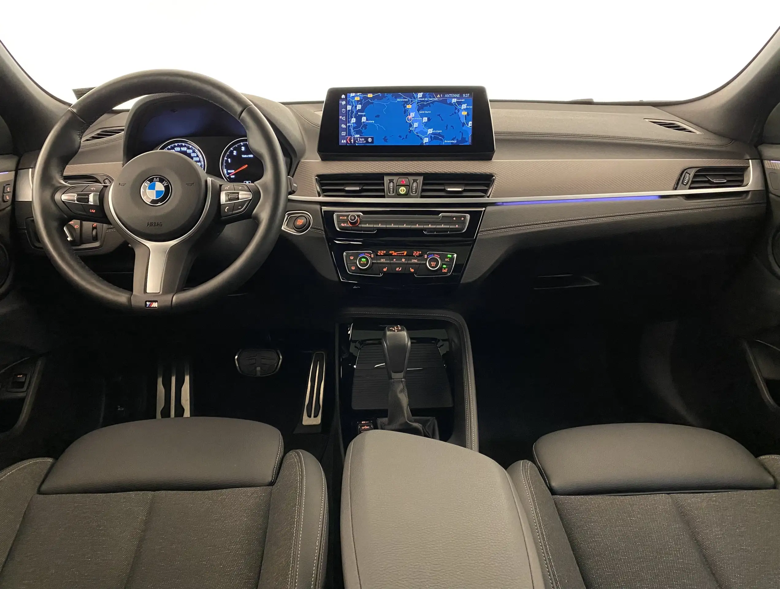 BMW - X2