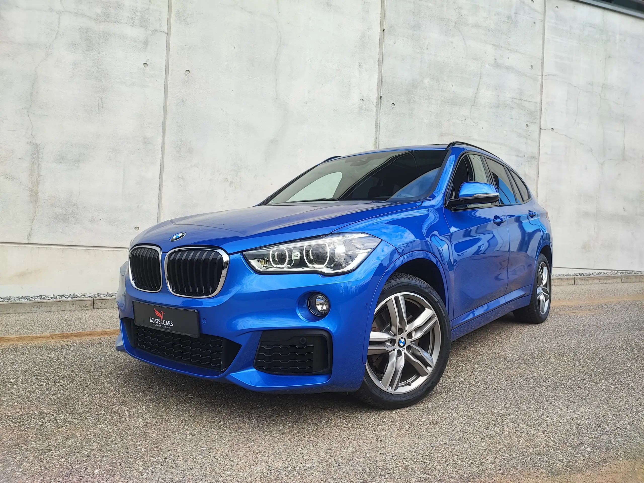 BMW - X1