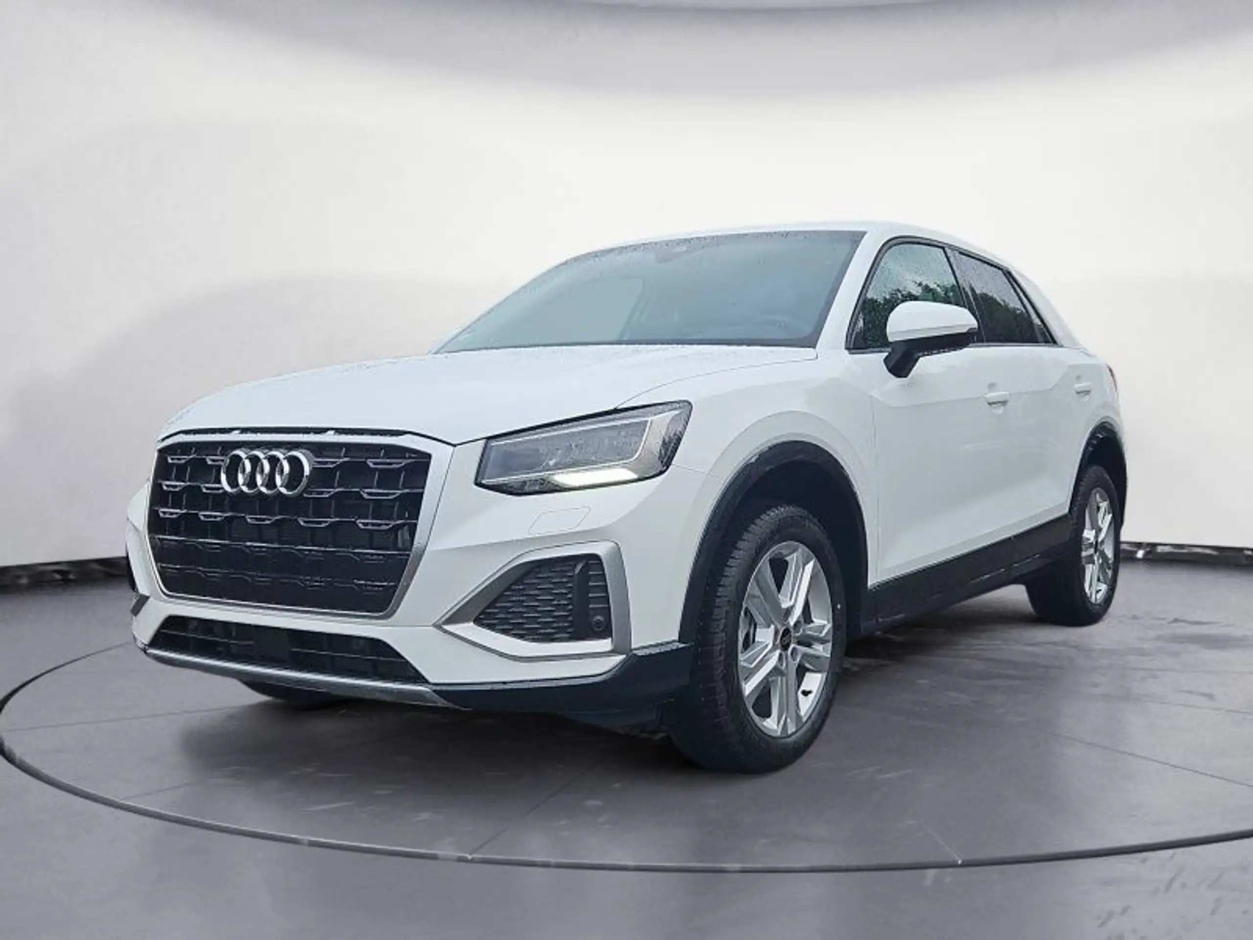 Audi - Q2