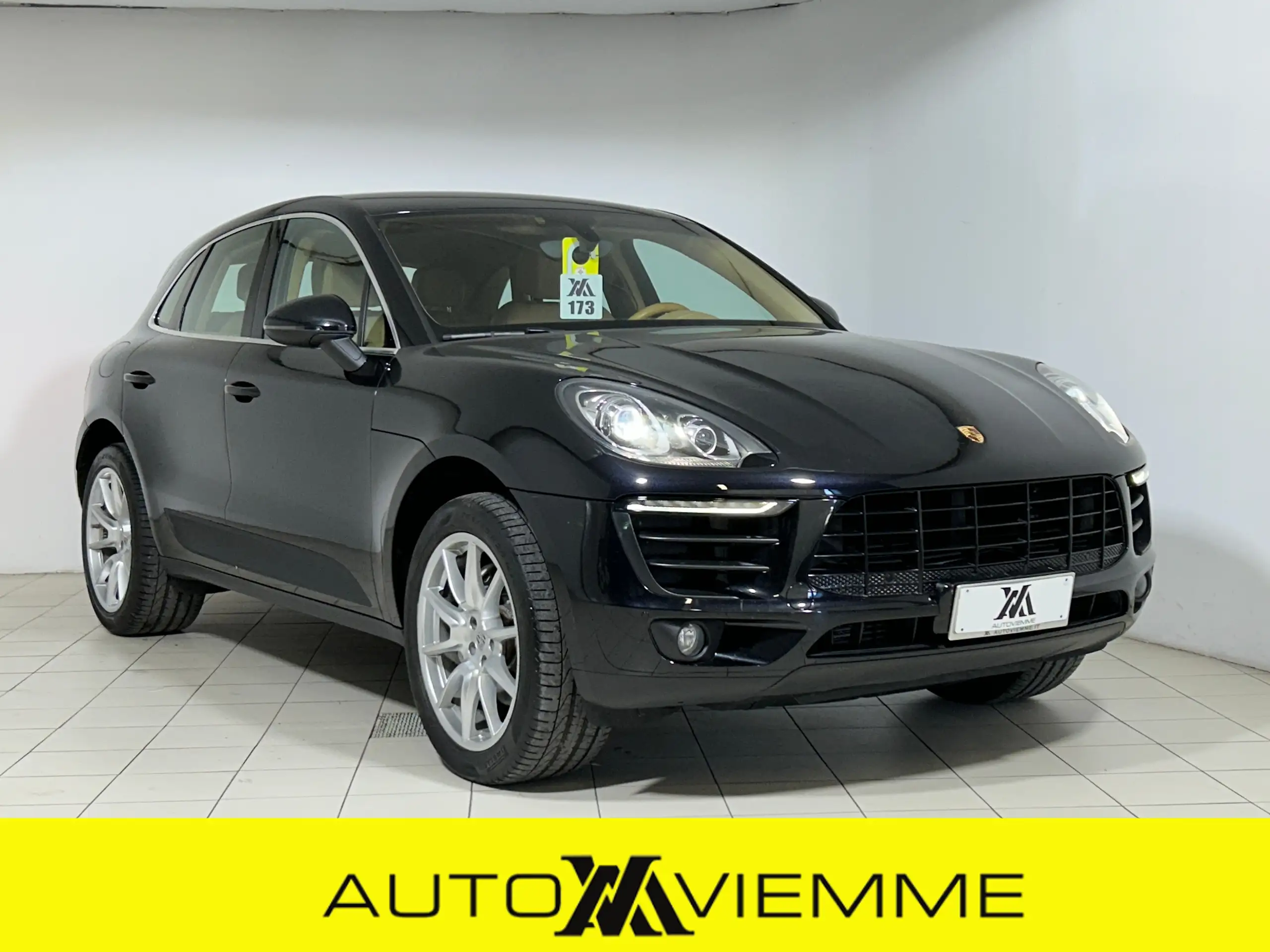 Porsche - Macan