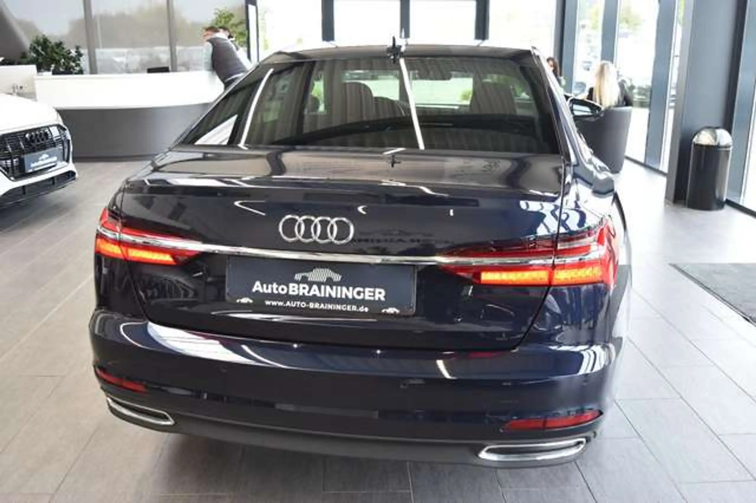 Audi - A6