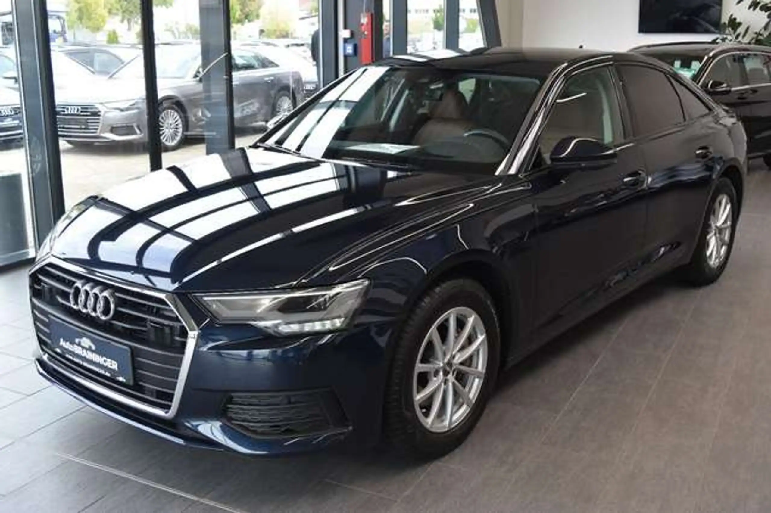 Audi - A6