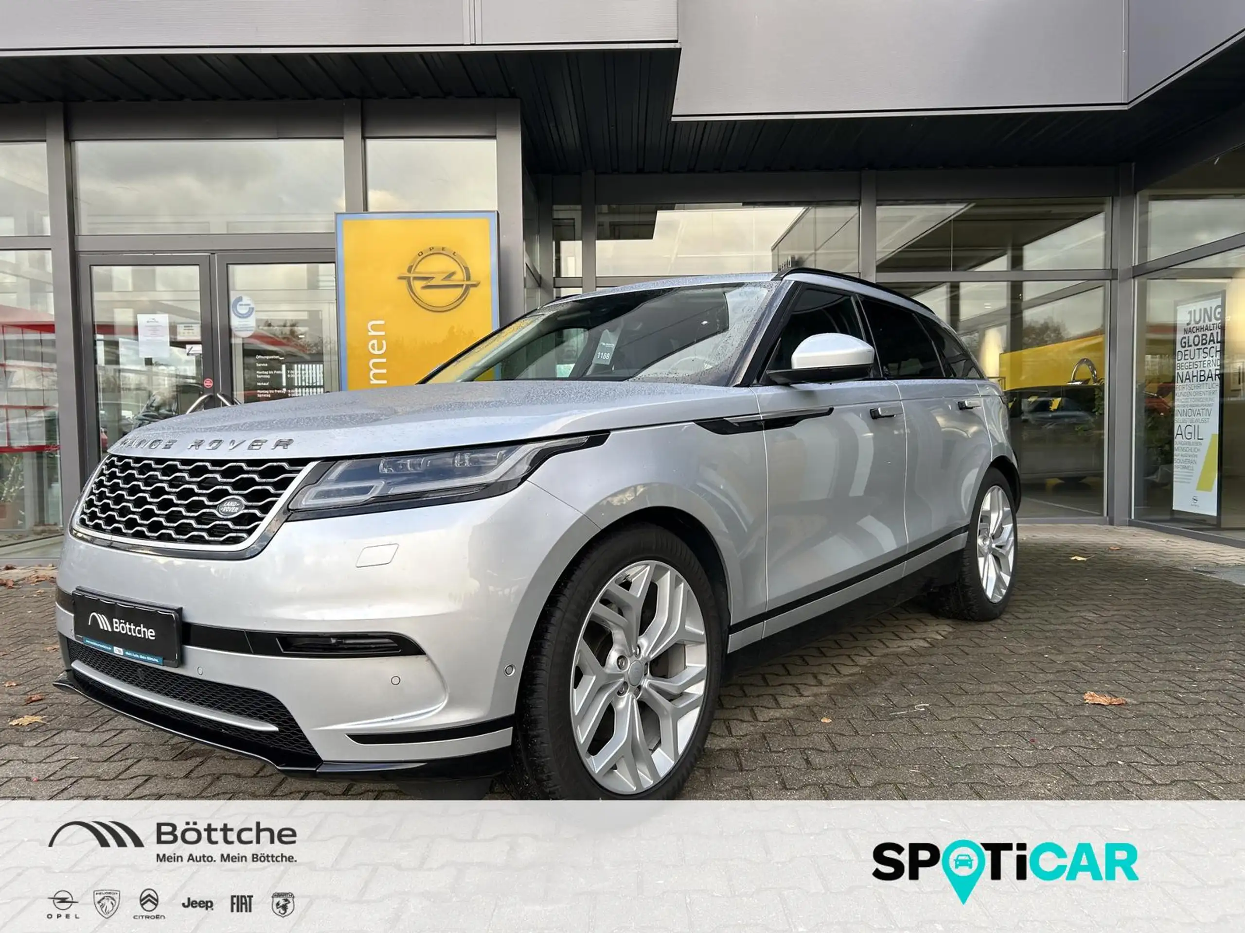 Land Rover - Range Rover Velar