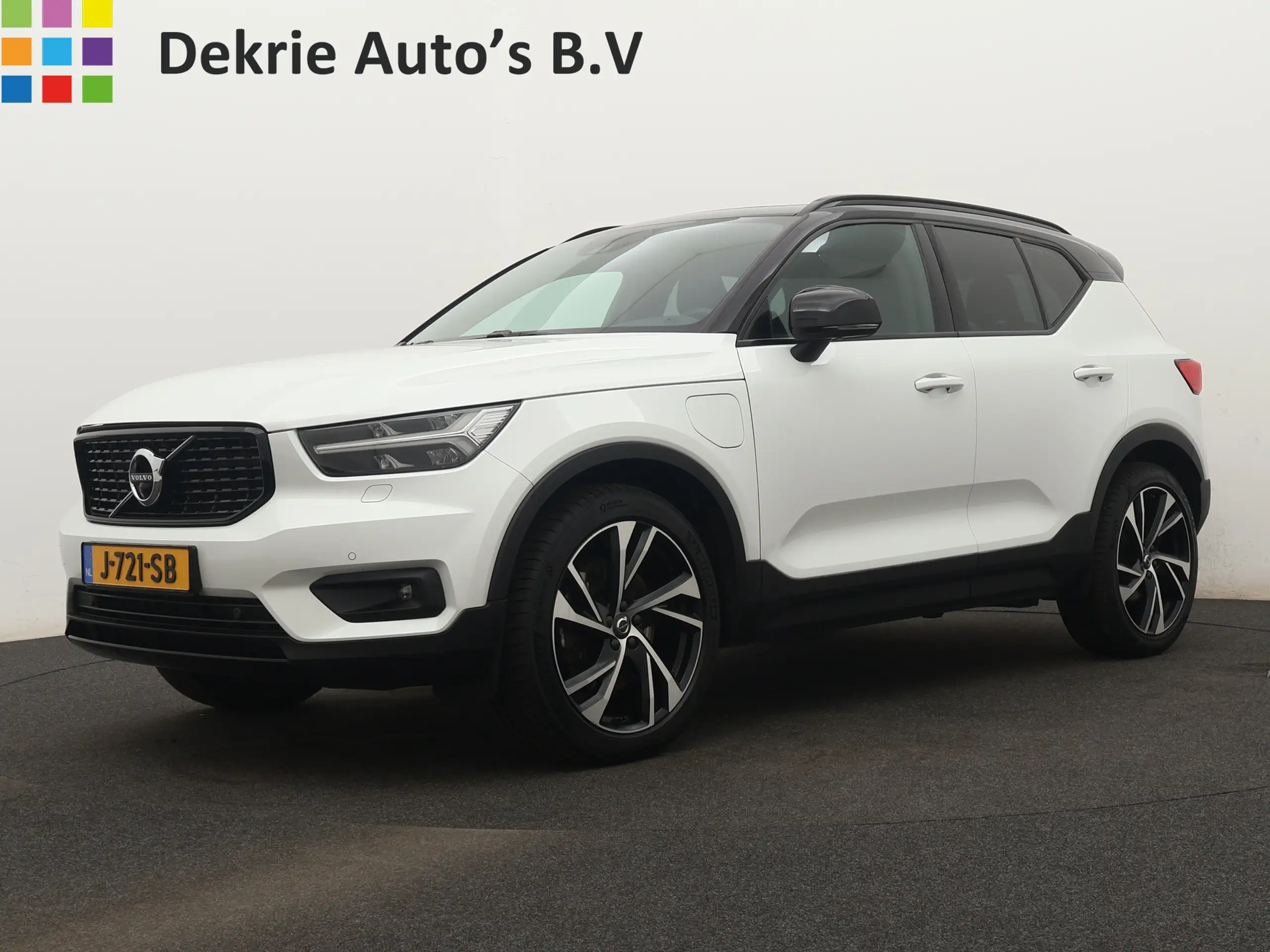 Volvo - XC40