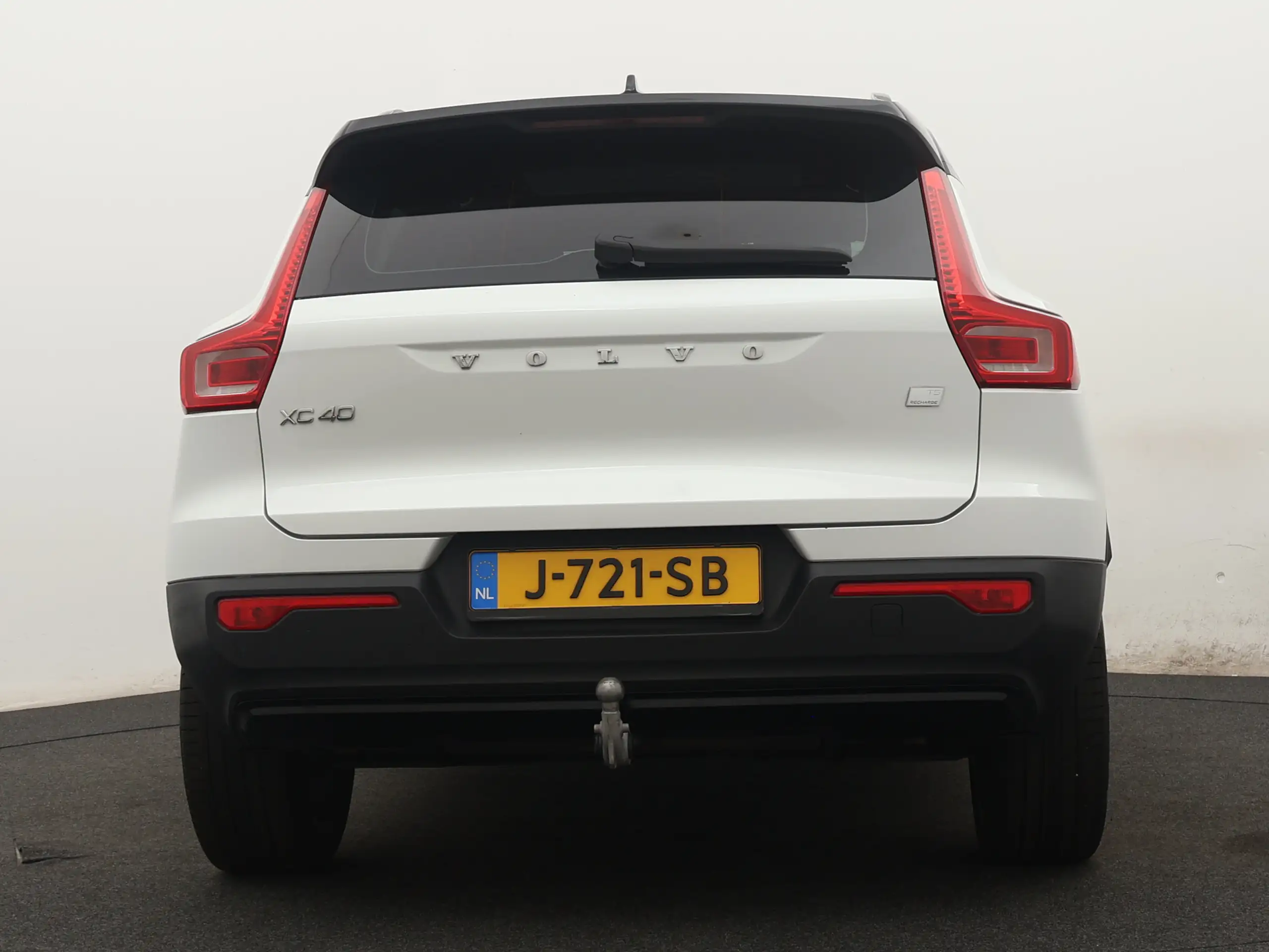 Volvo - XC40