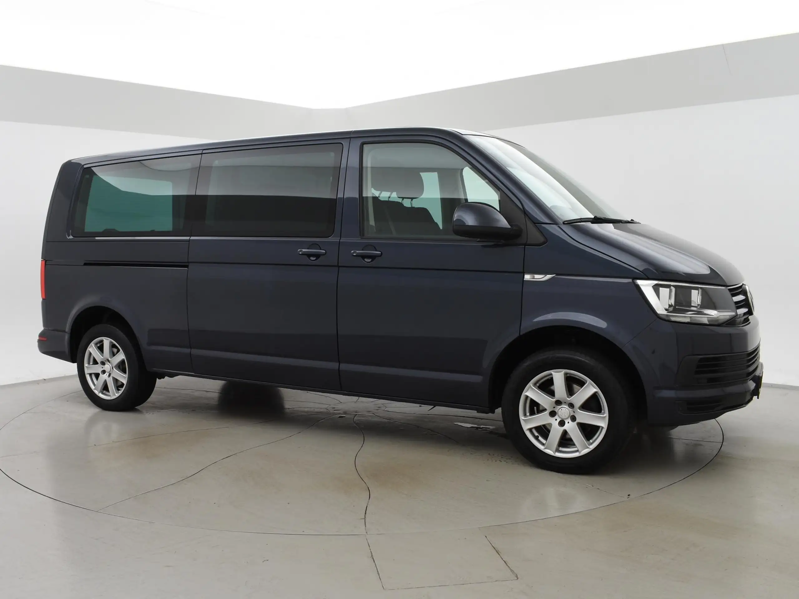 Volkswagen - T6 Transporter