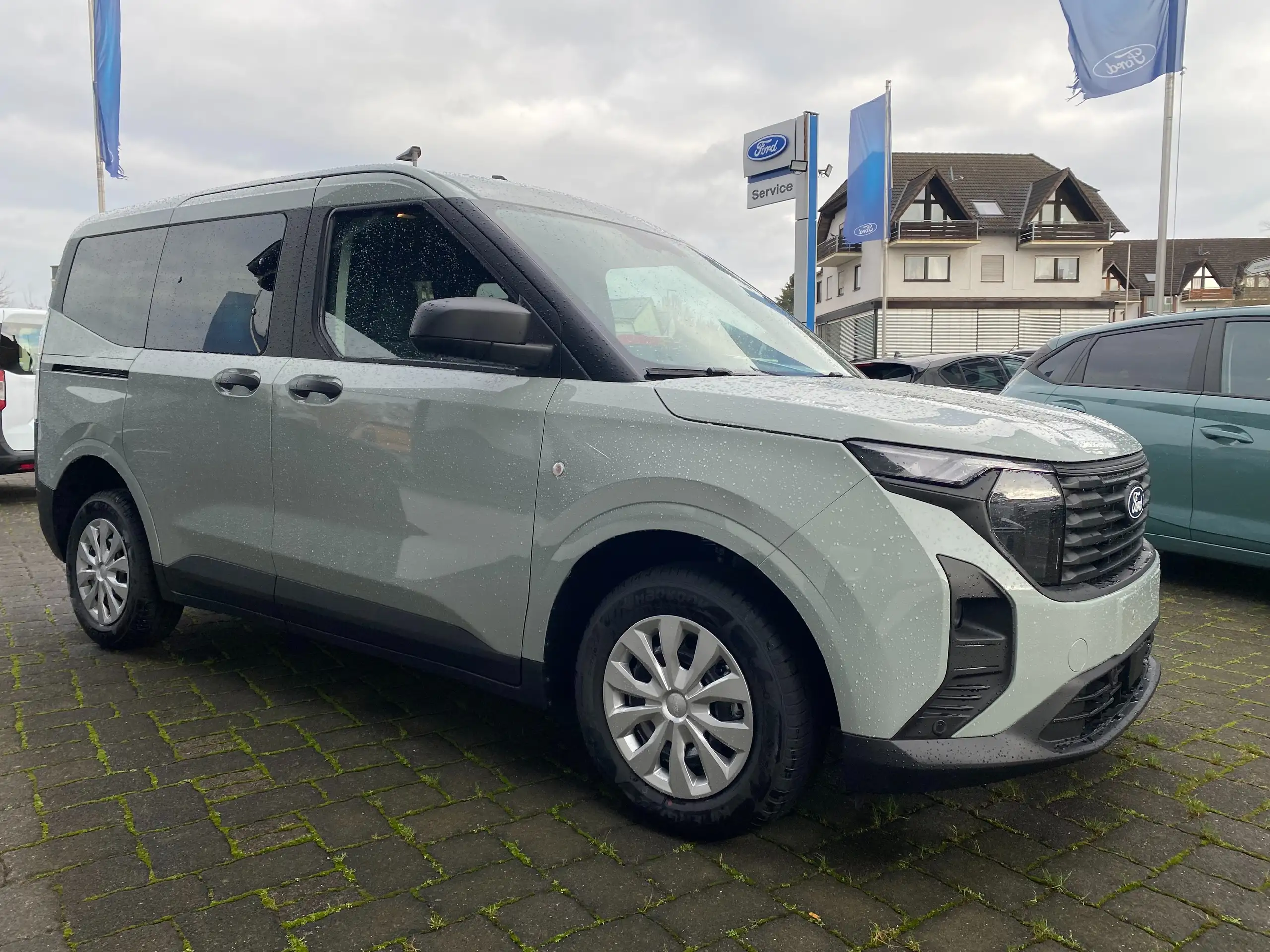 Ford Tourneo Courier 2024