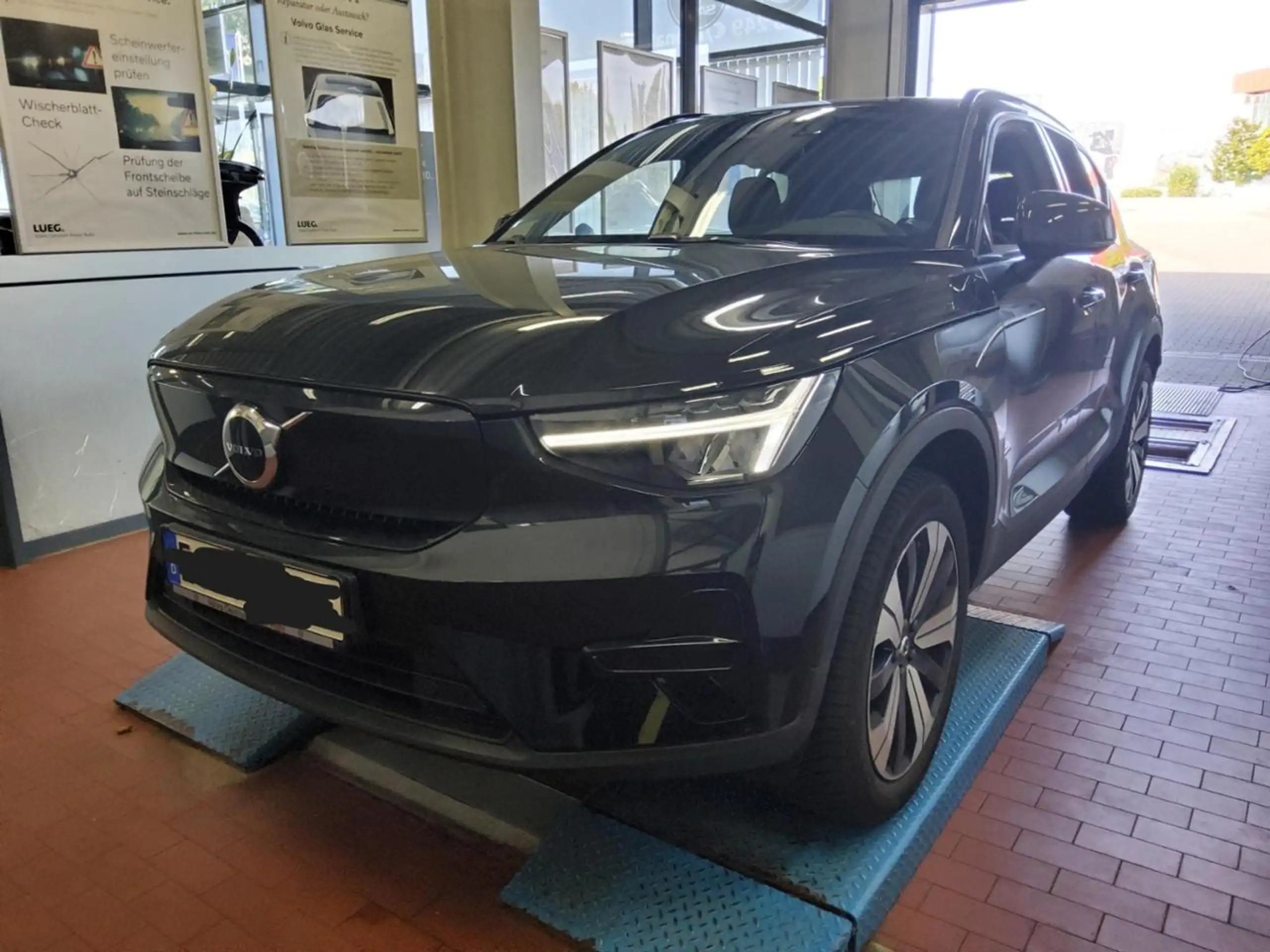 Volvo - XC40