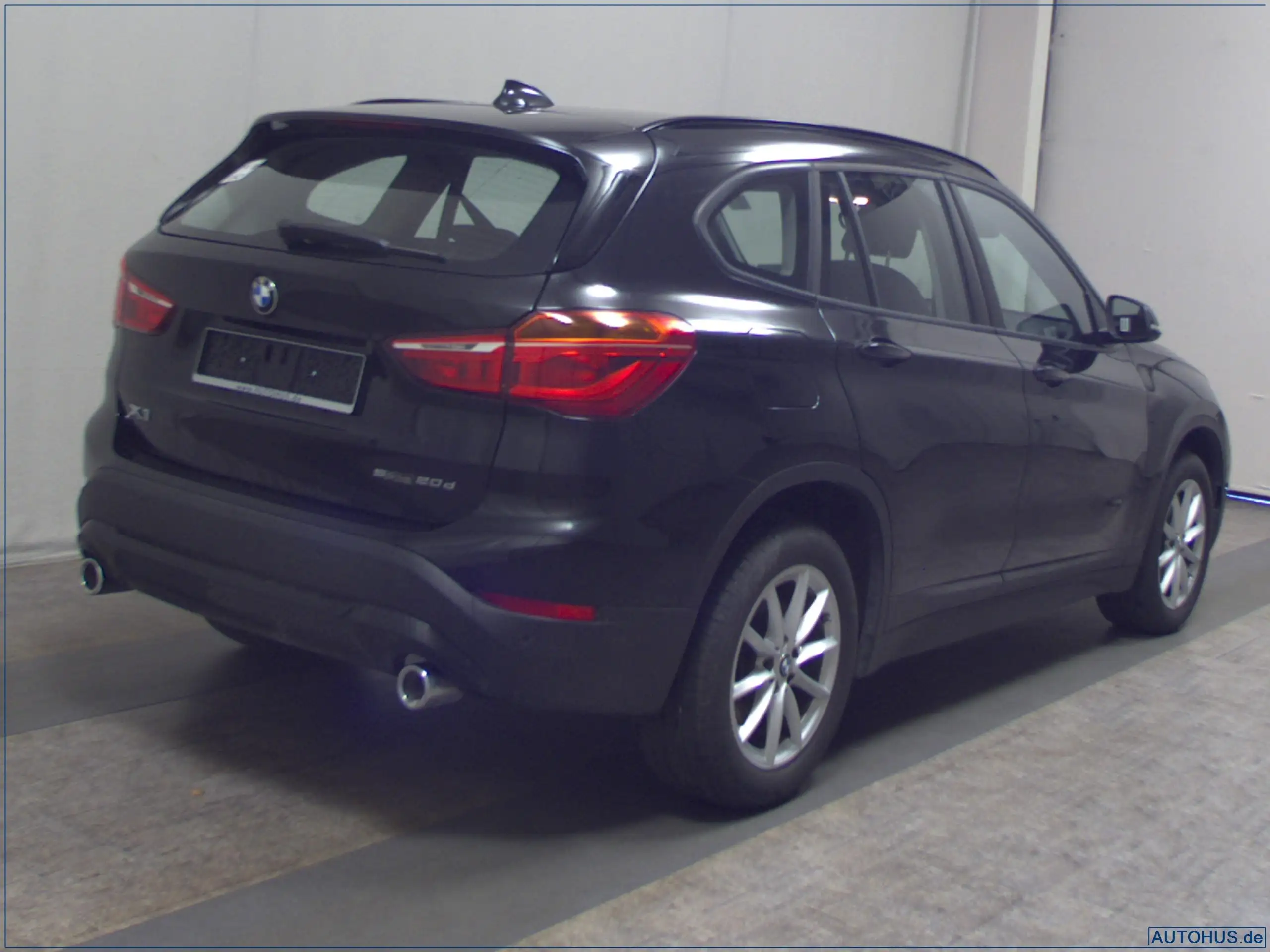 BMW - X1