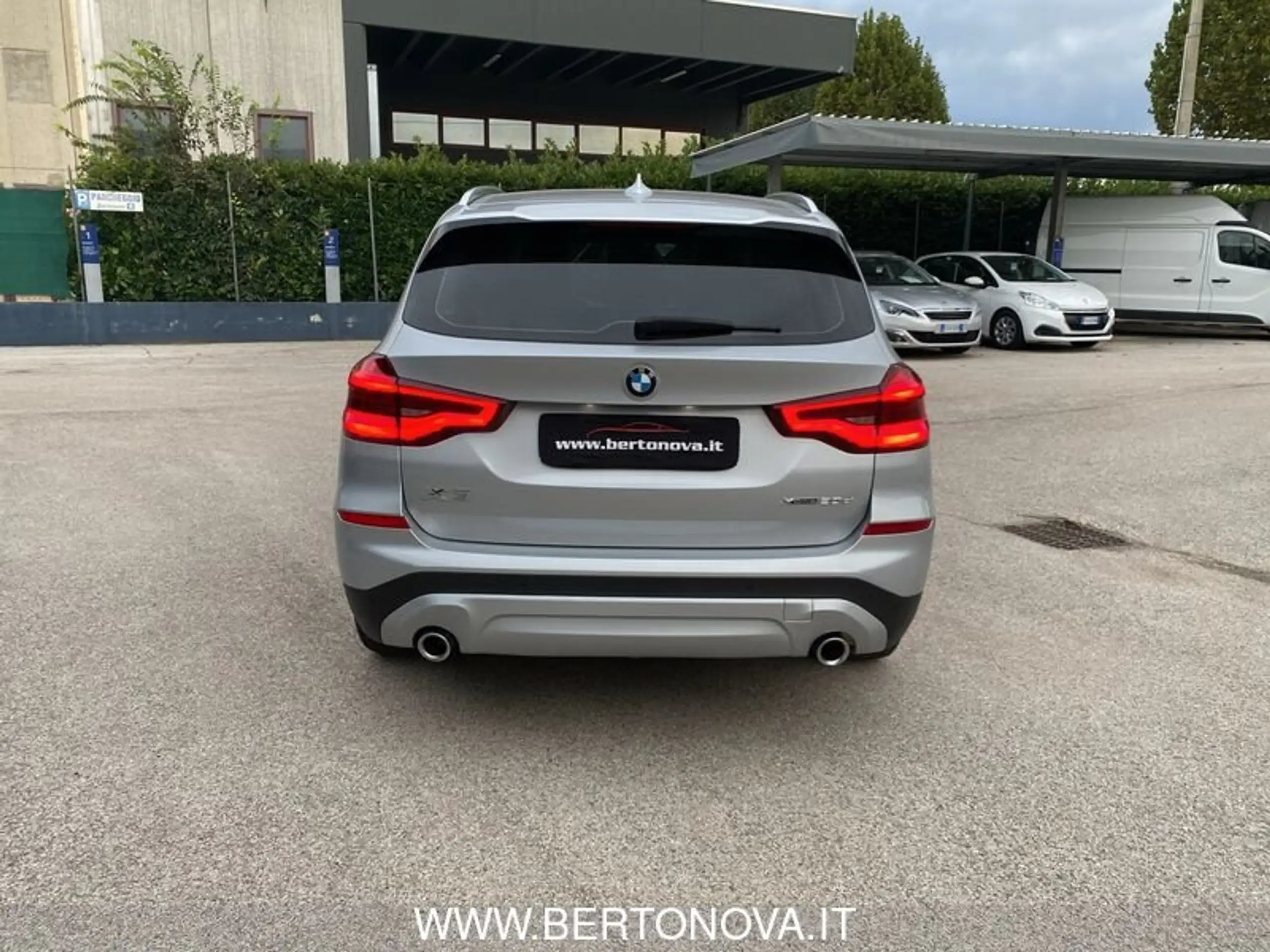 BMW - X3