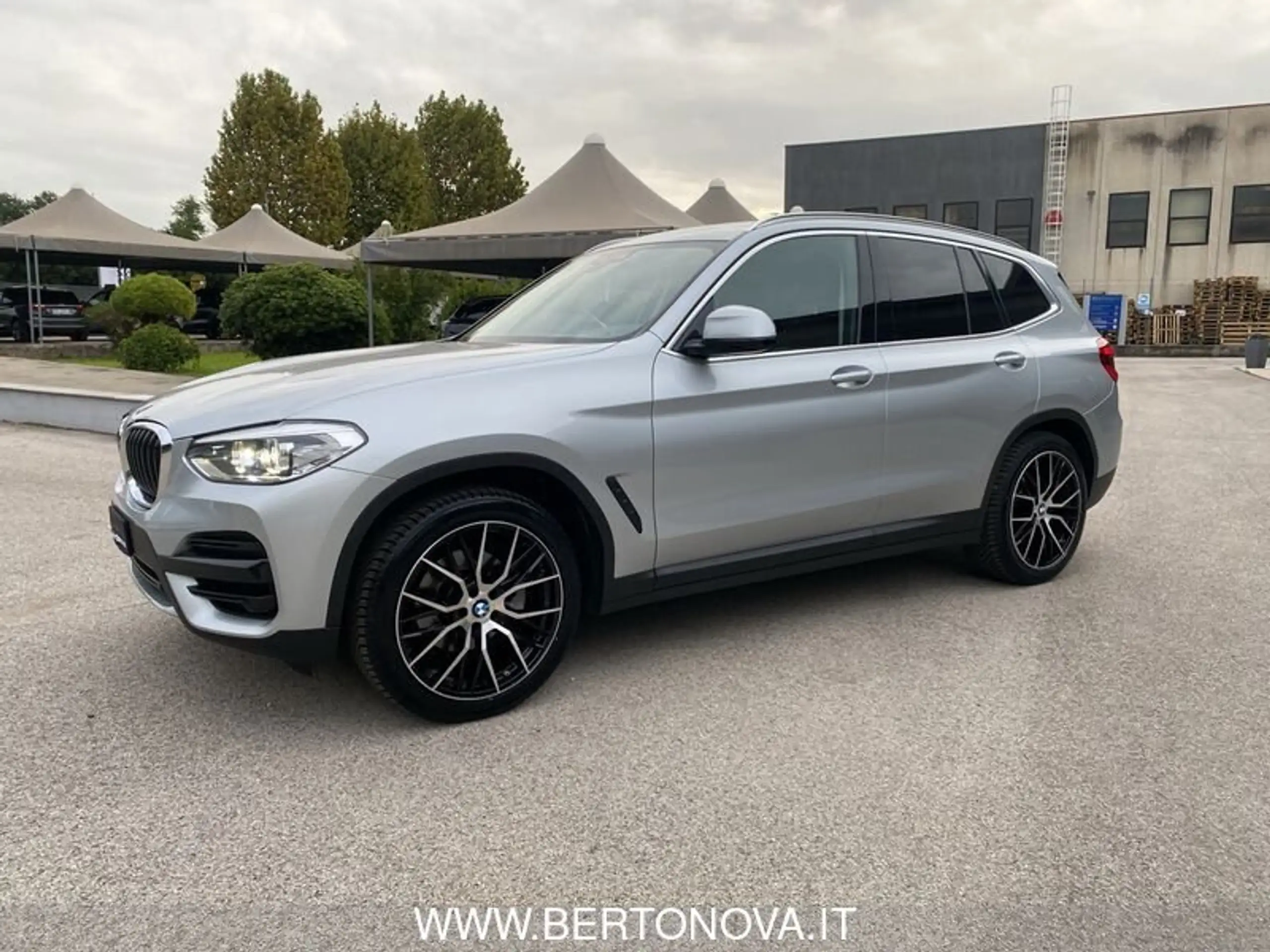 BMW - X3