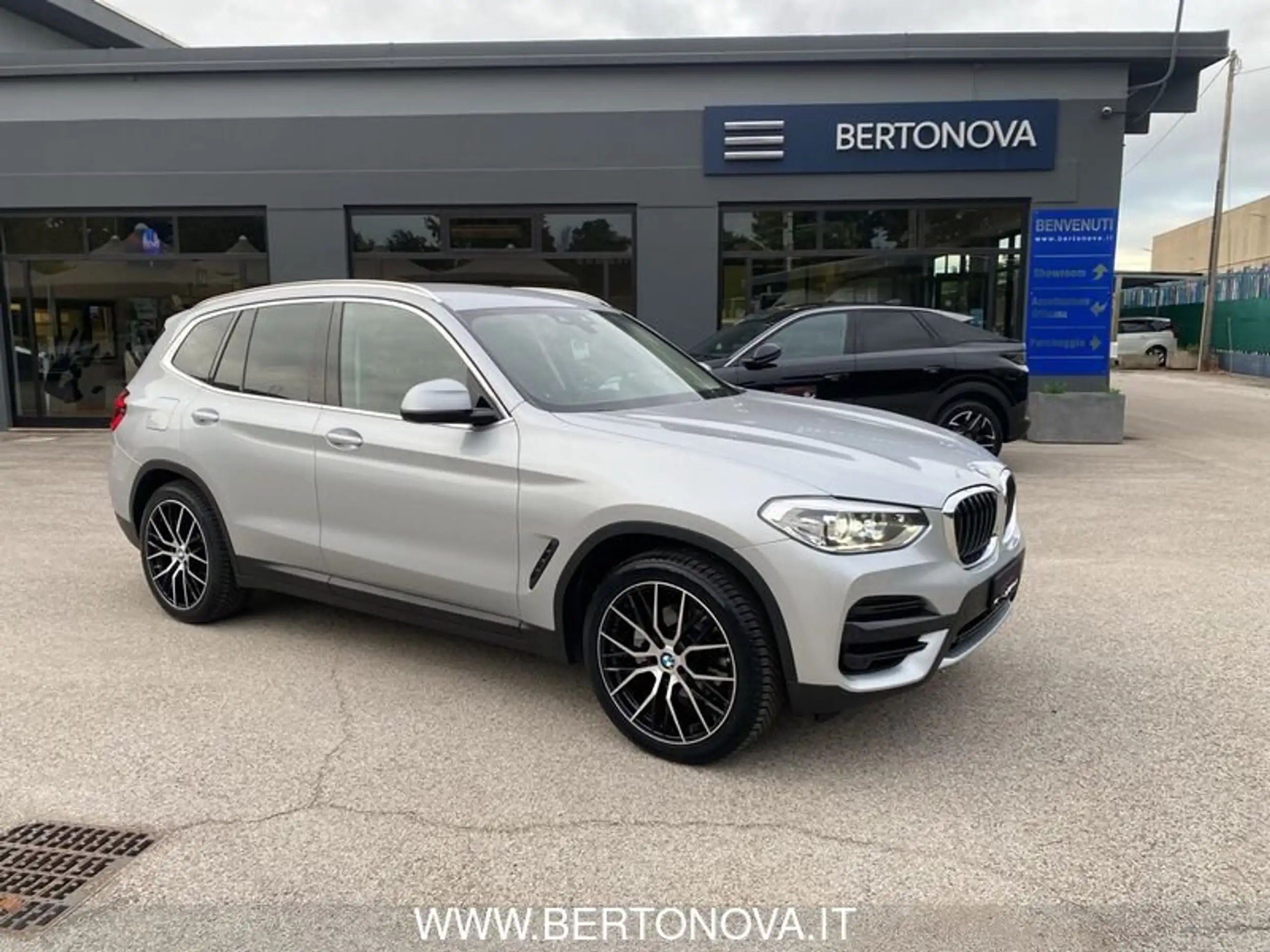 BMW - X3