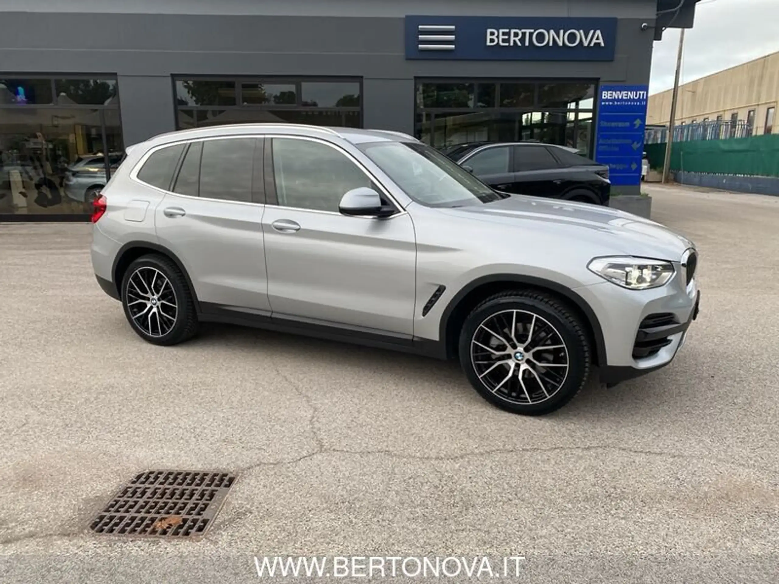 BMW - X3