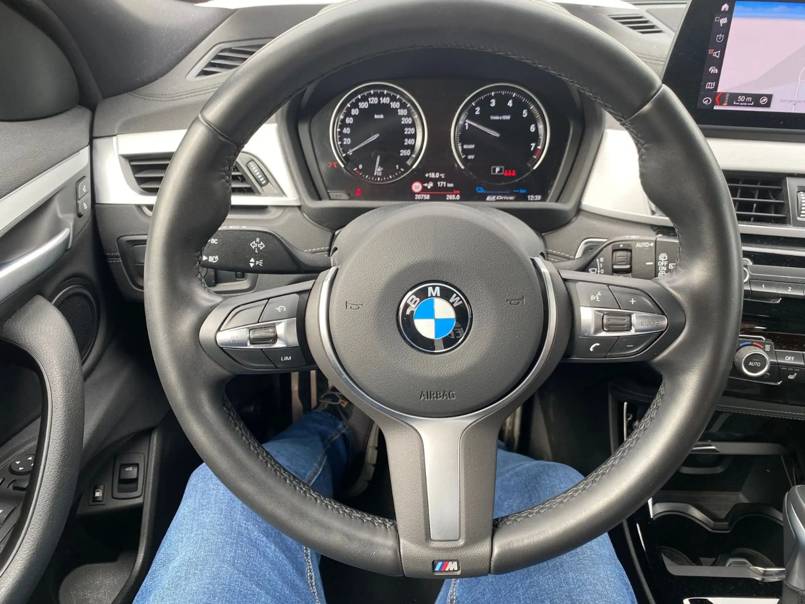 BMW - X2