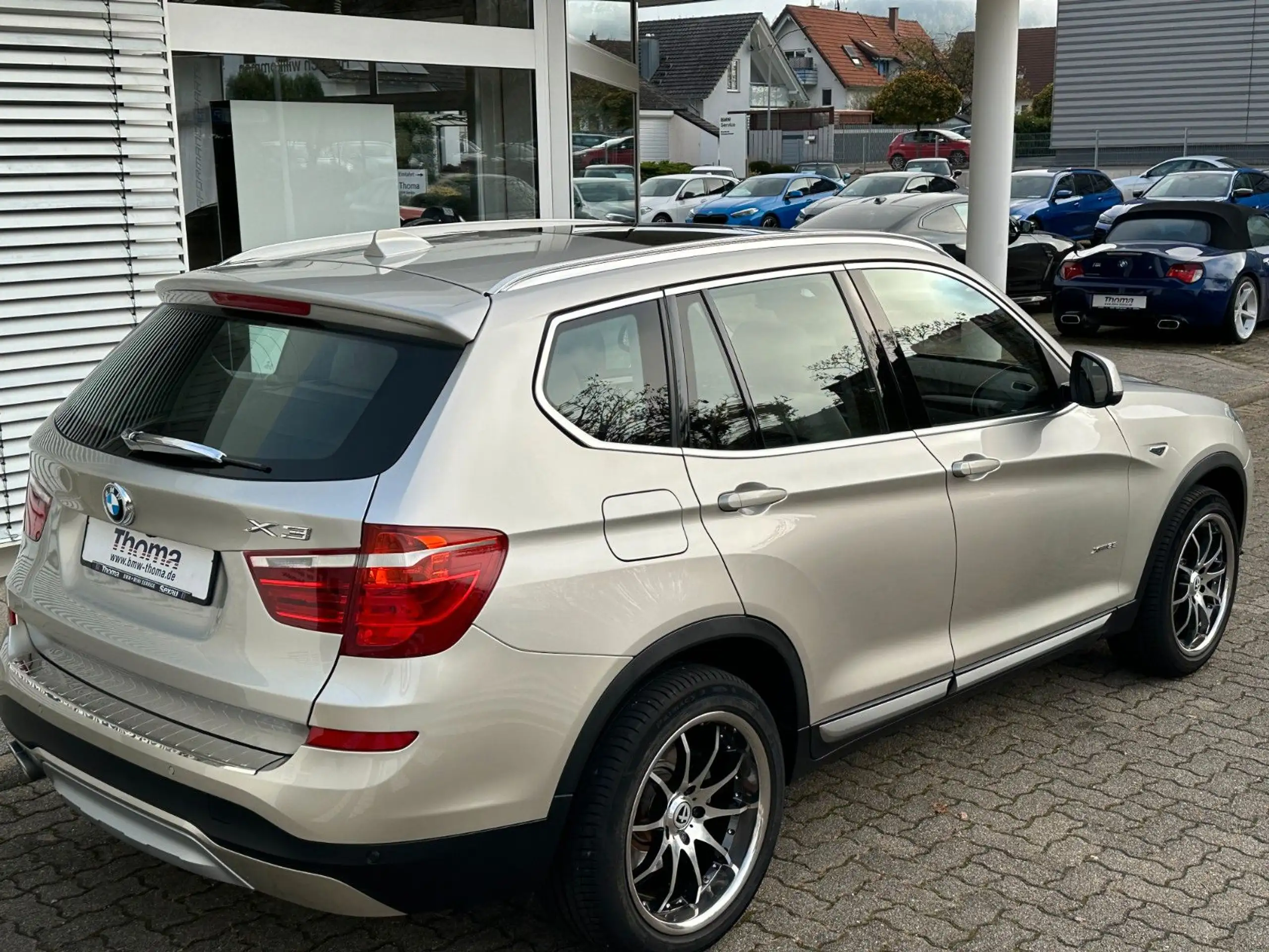 BMW - X3