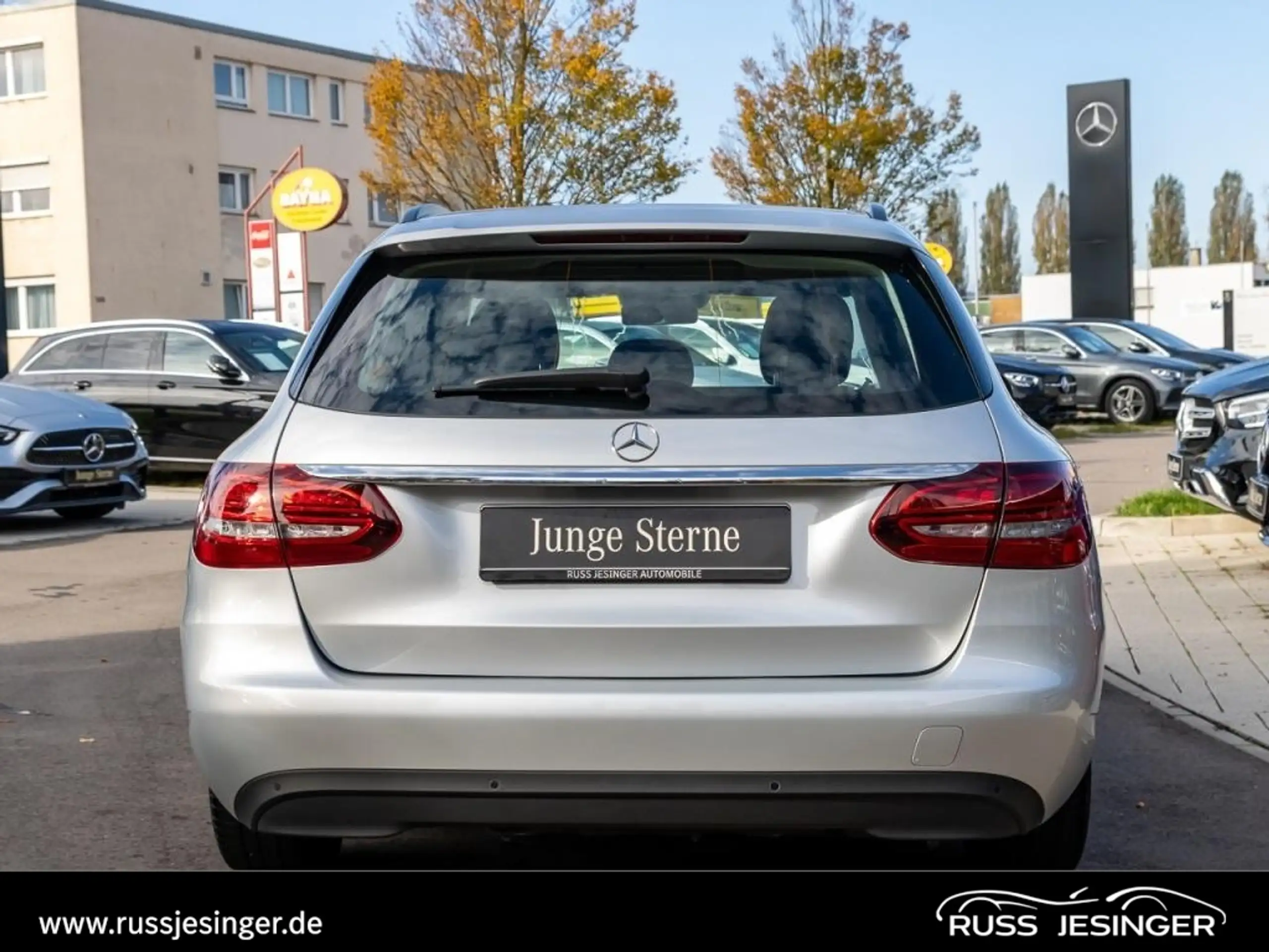 Mercedes-Benz - C 220