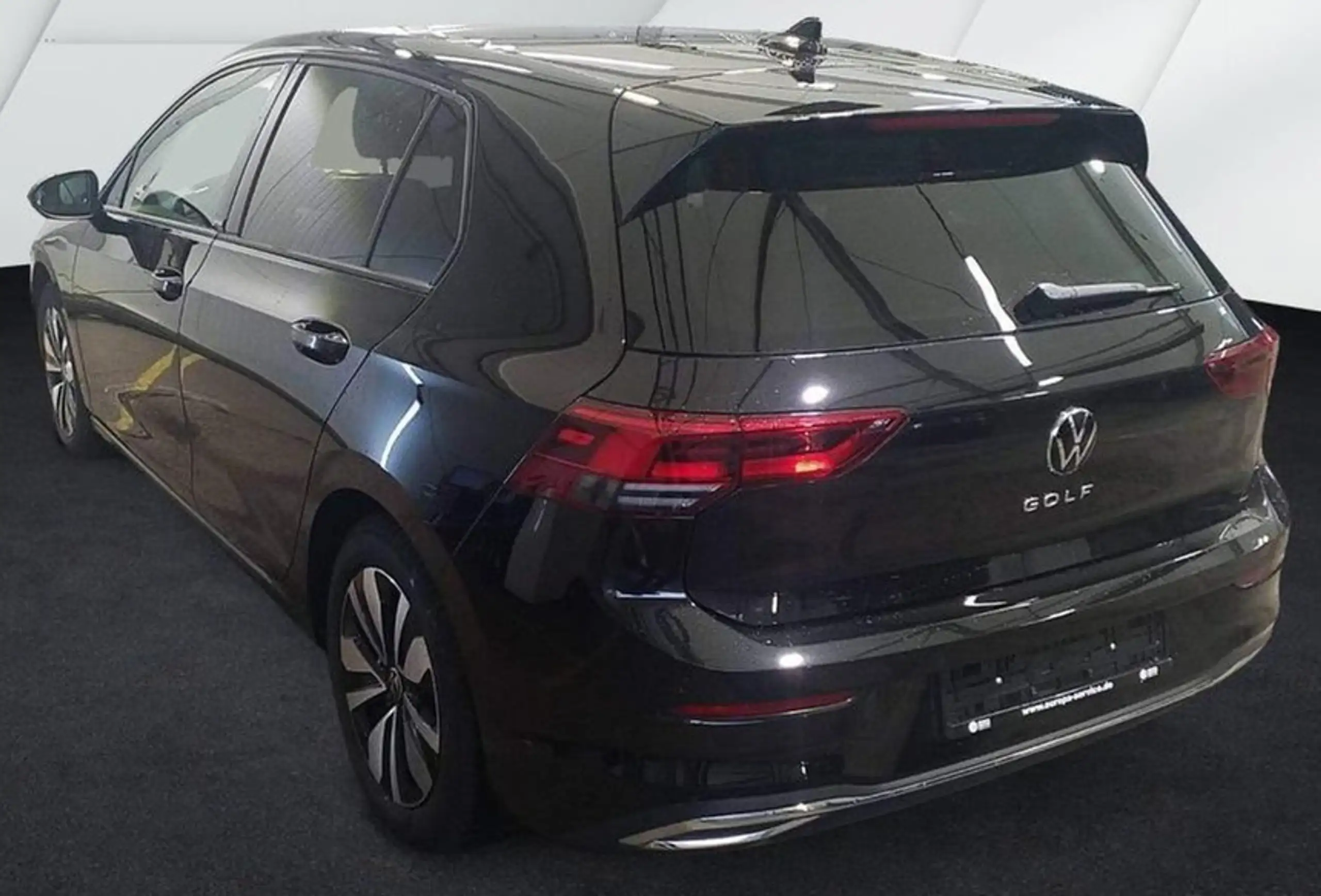 Volkswagen - Golf