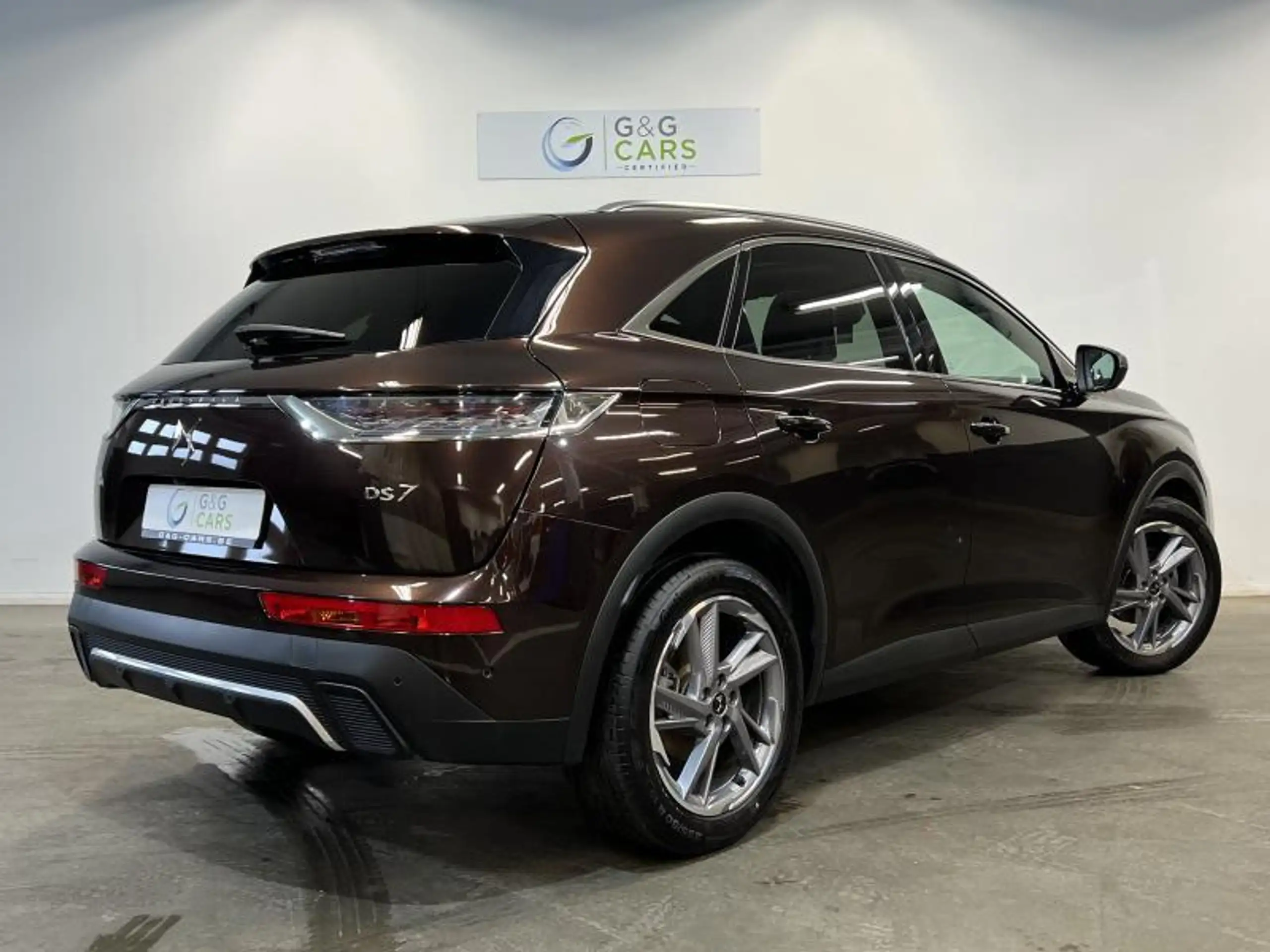 DS Automobiles - DS 7 Crossback