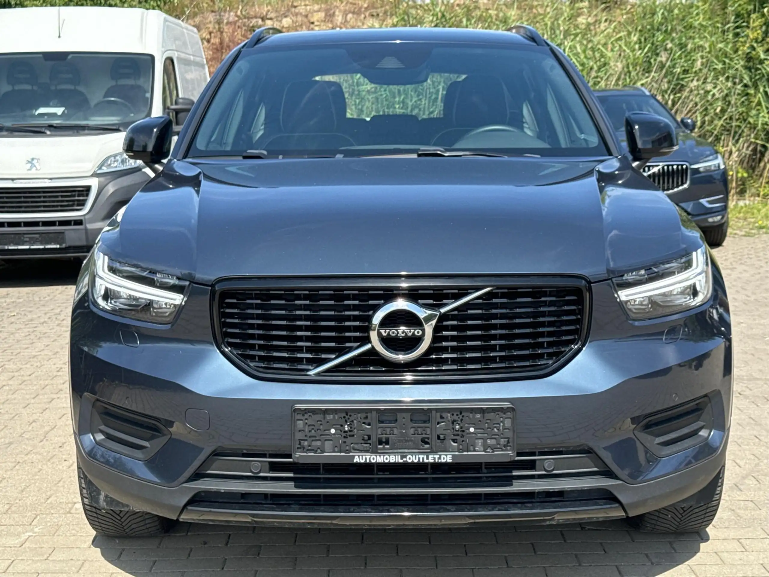 Volvo - XC40