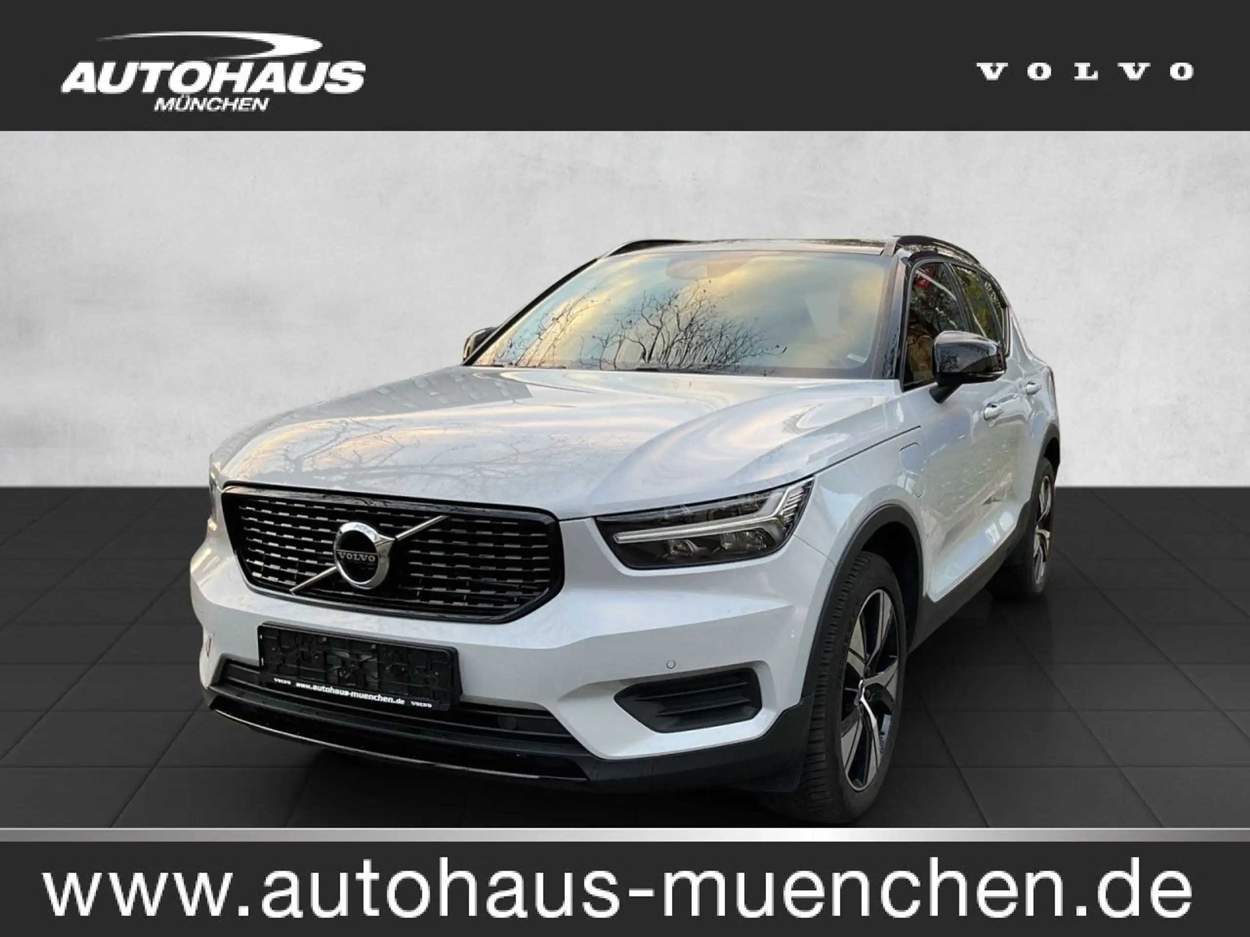 Volvo - XC40