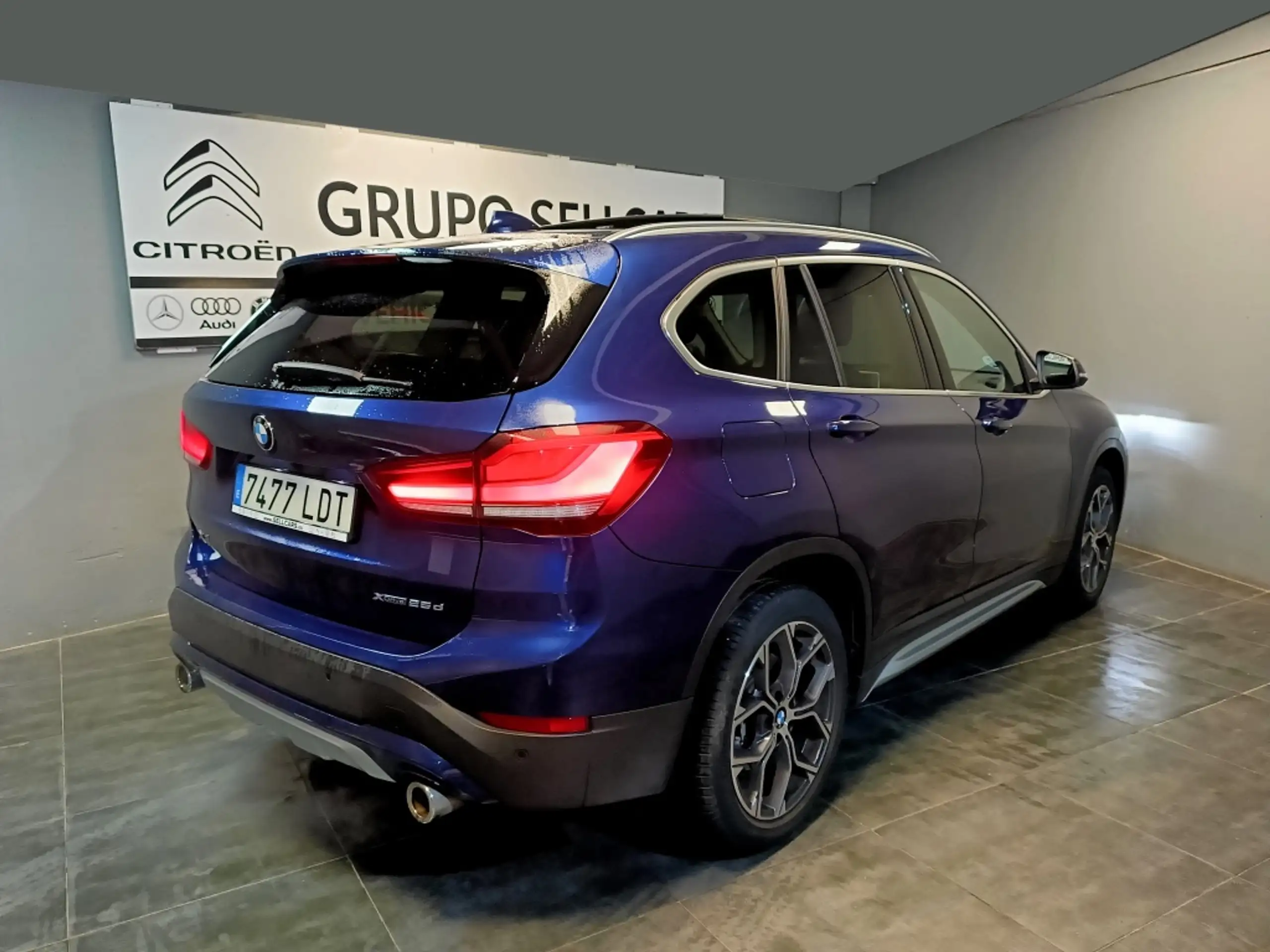 BMW - X1