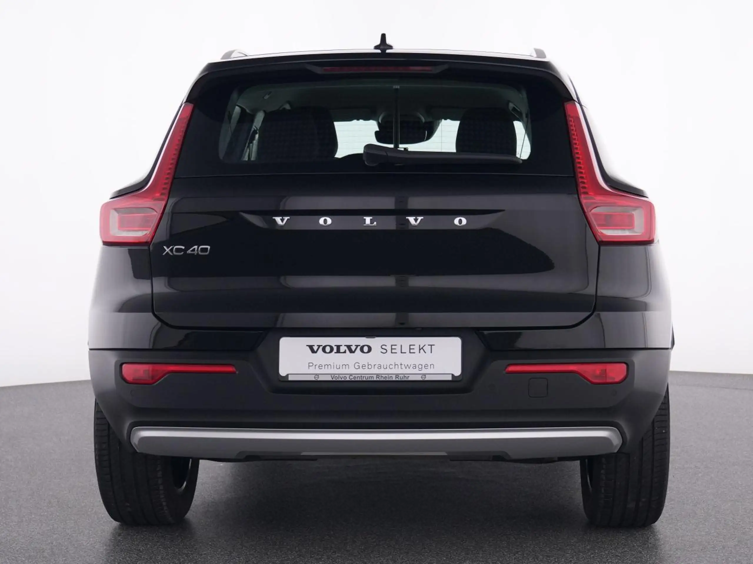 Volvo - XC40