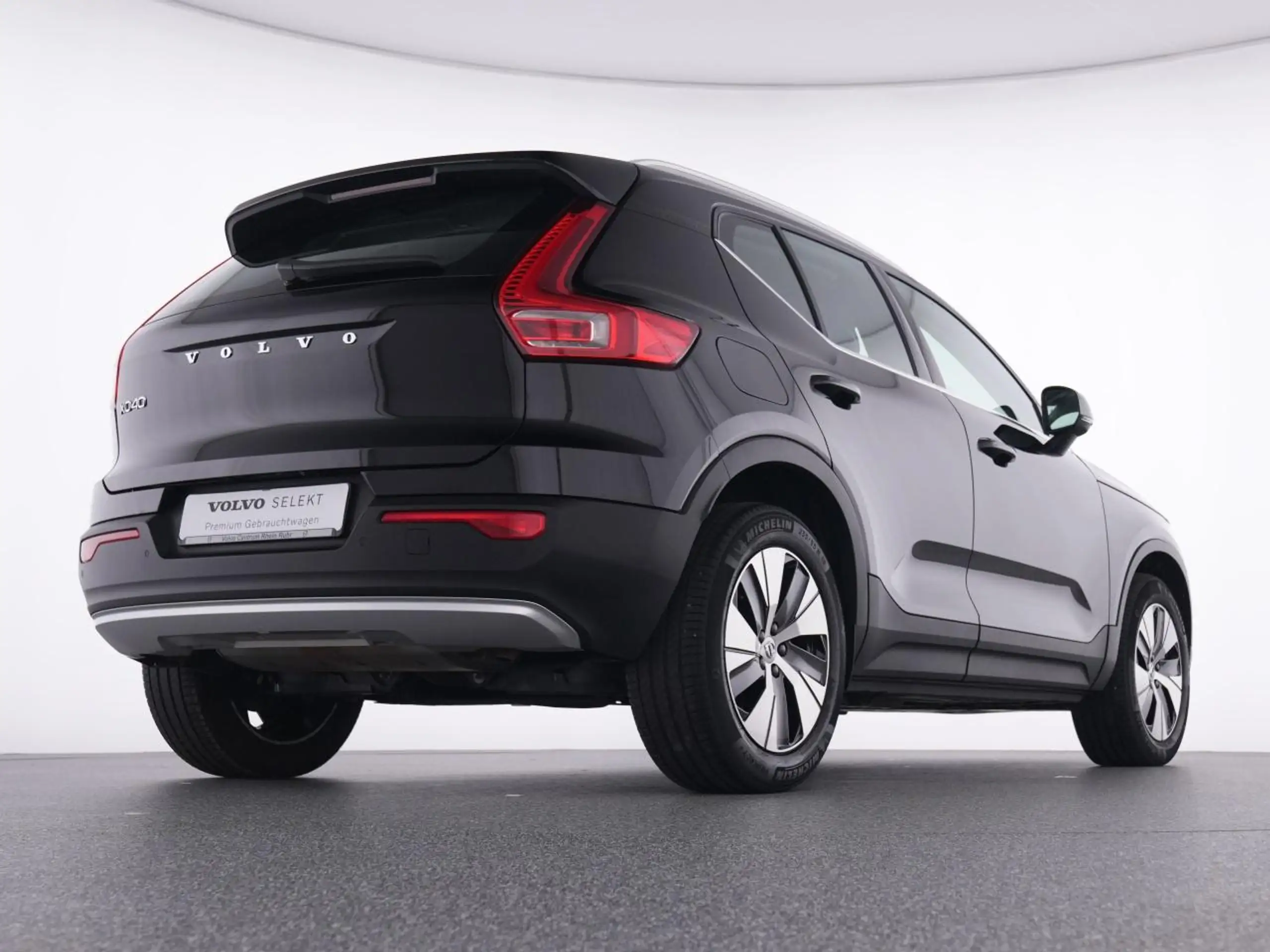 Volvo - XC40