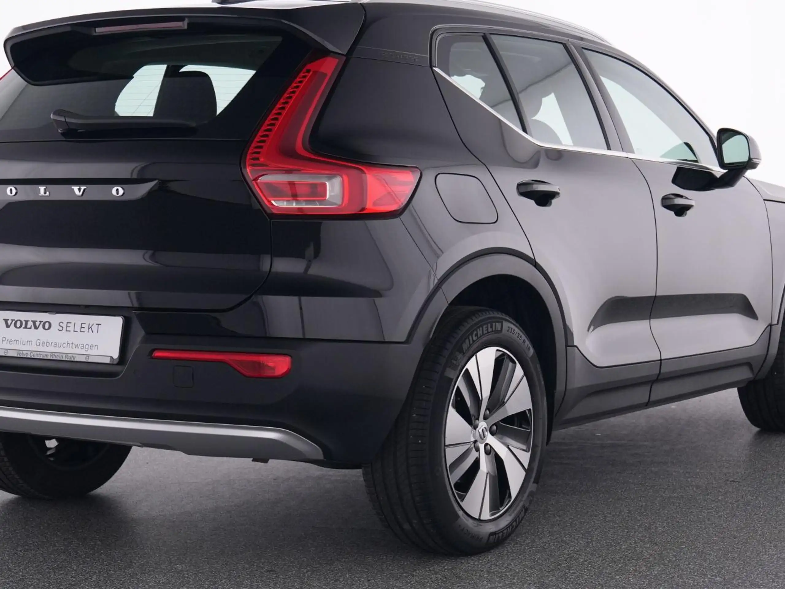 Volvo - XC40