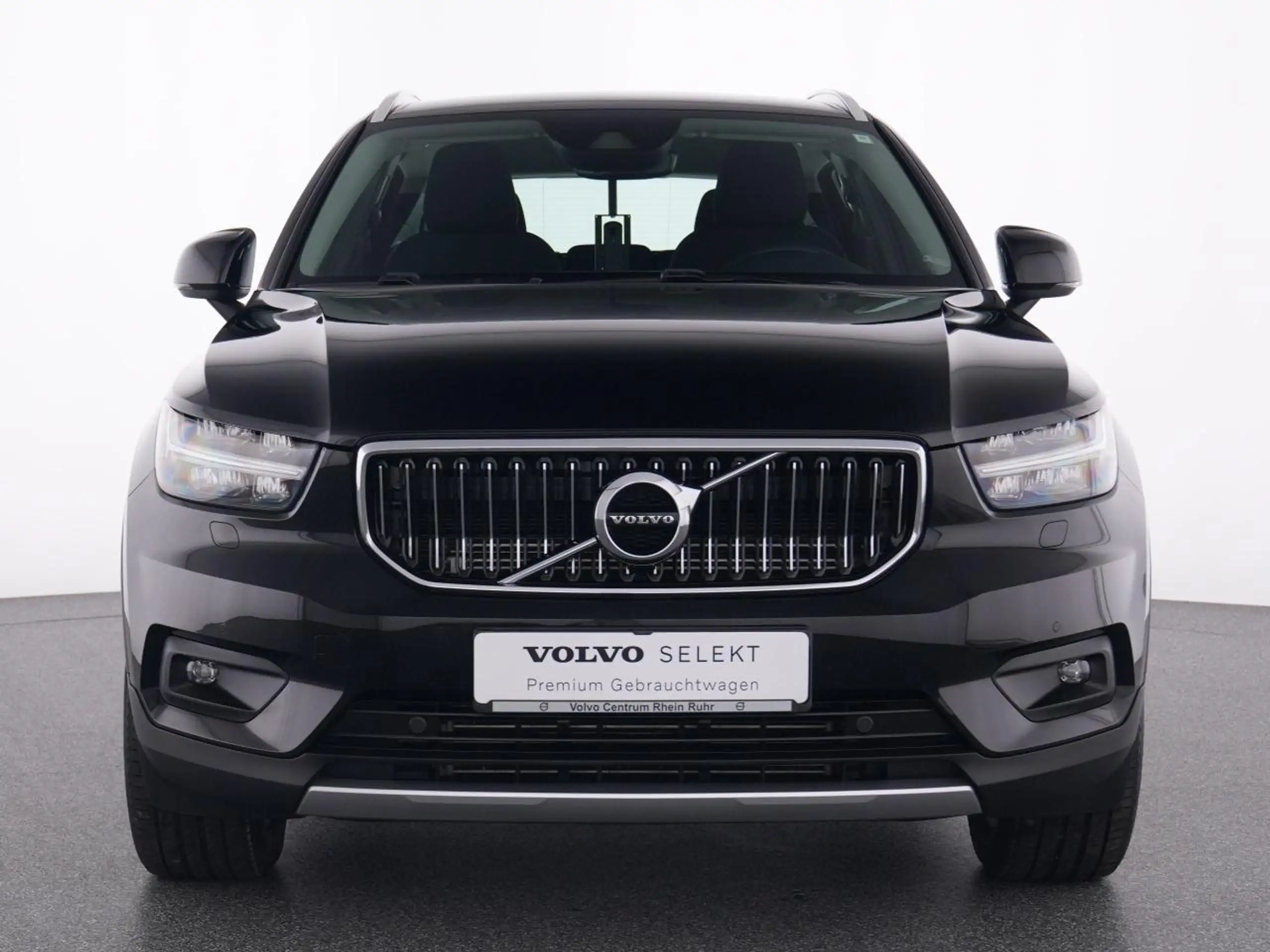 Volvo - XC40