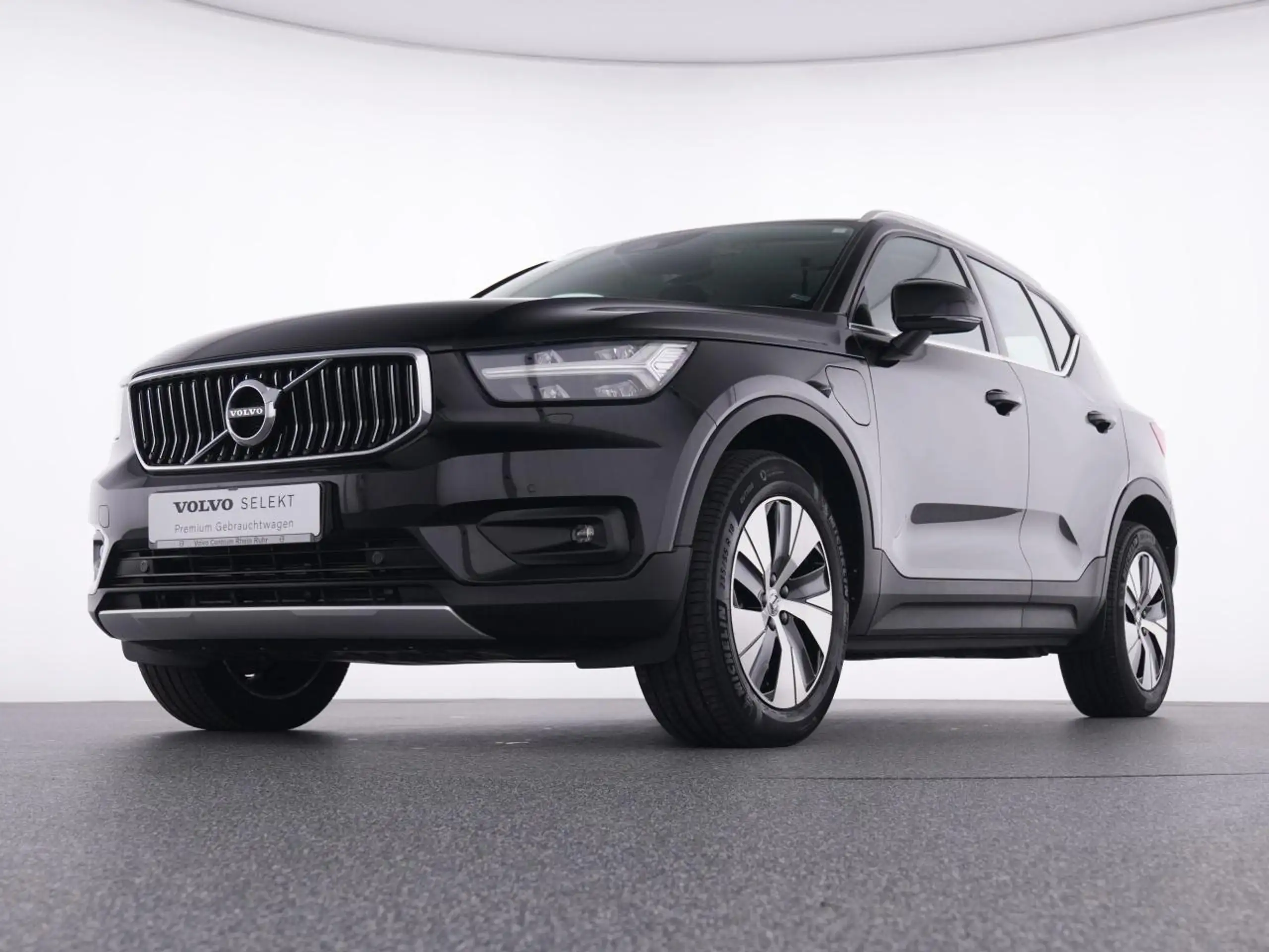 Volvo - XC40