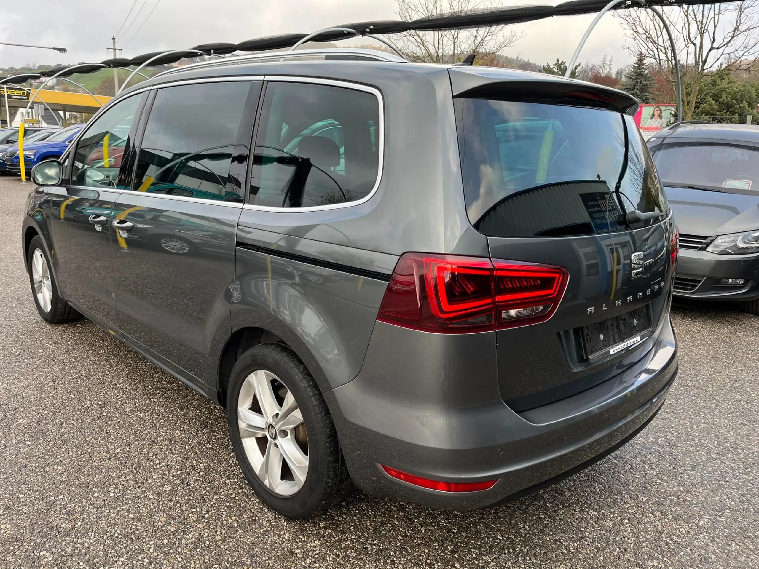 SEAT - Alhambra