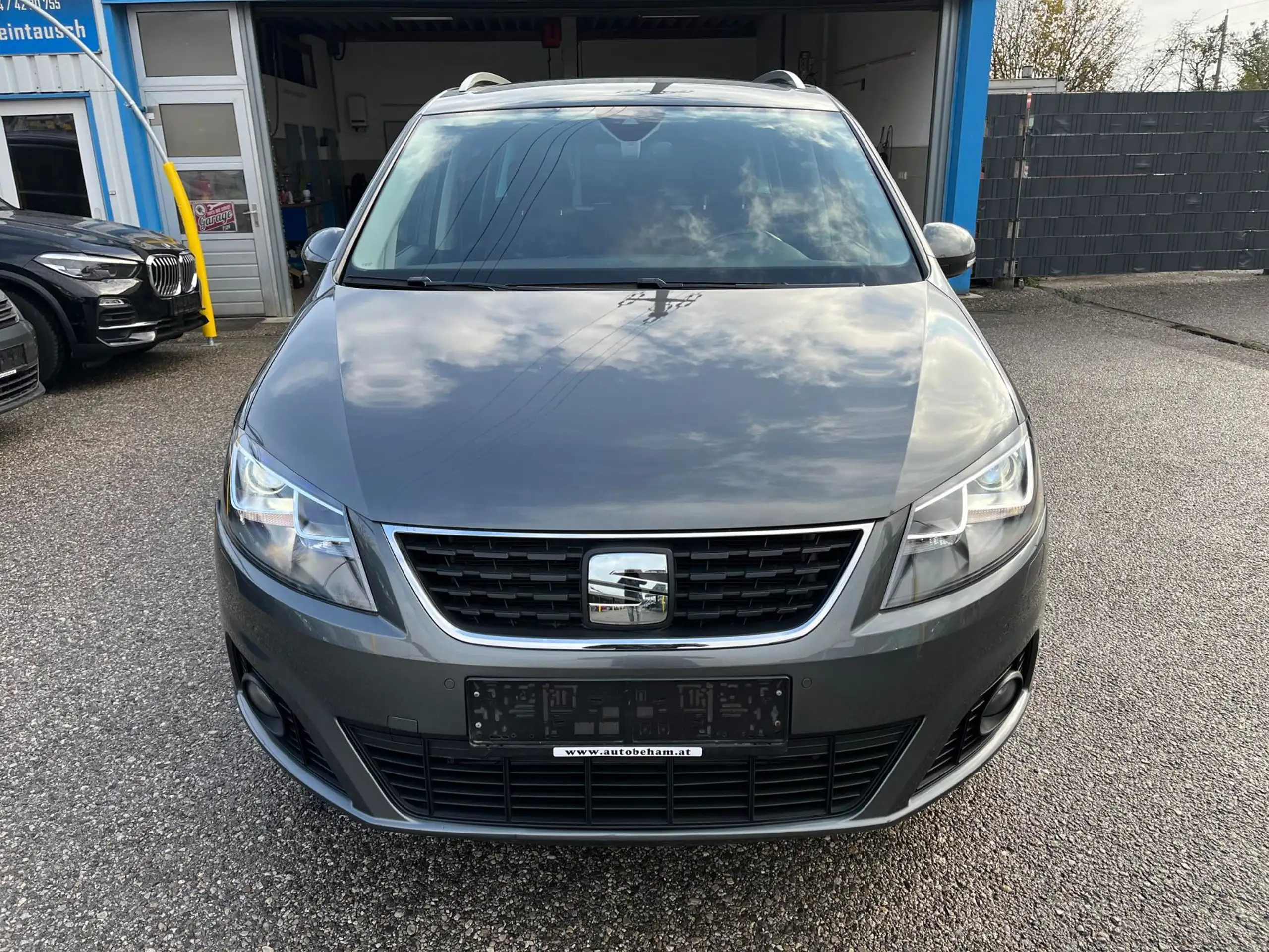 SEAT - Alhambra