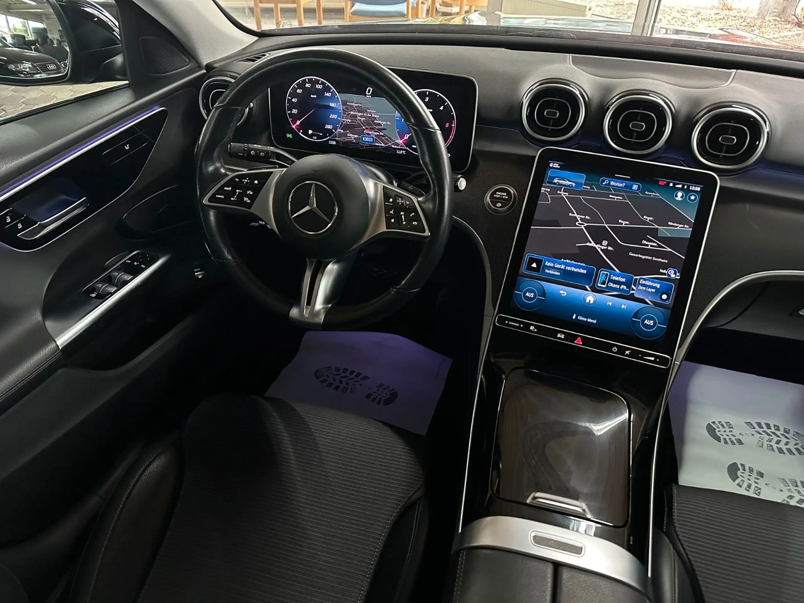 Mercedes-Benz - C 220