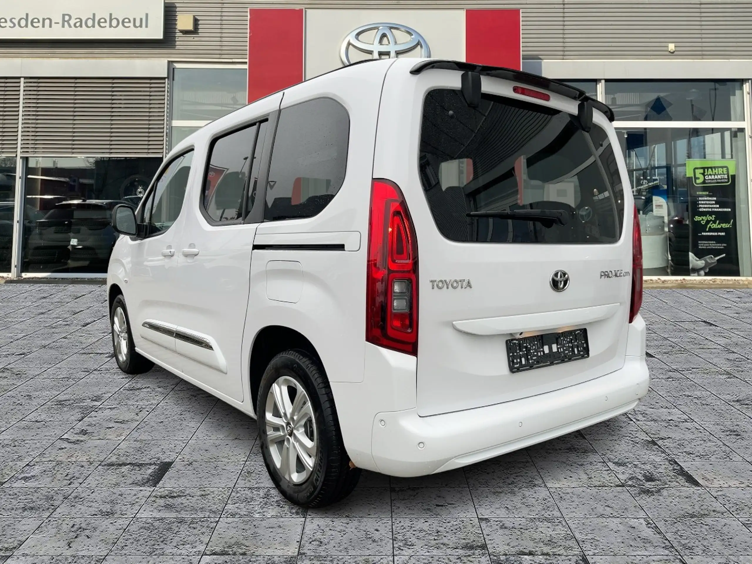 Toyota - Proace