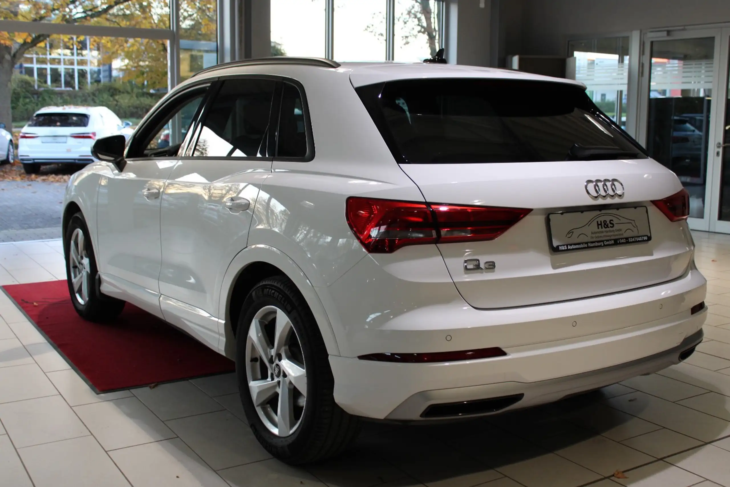 Audi - Q3