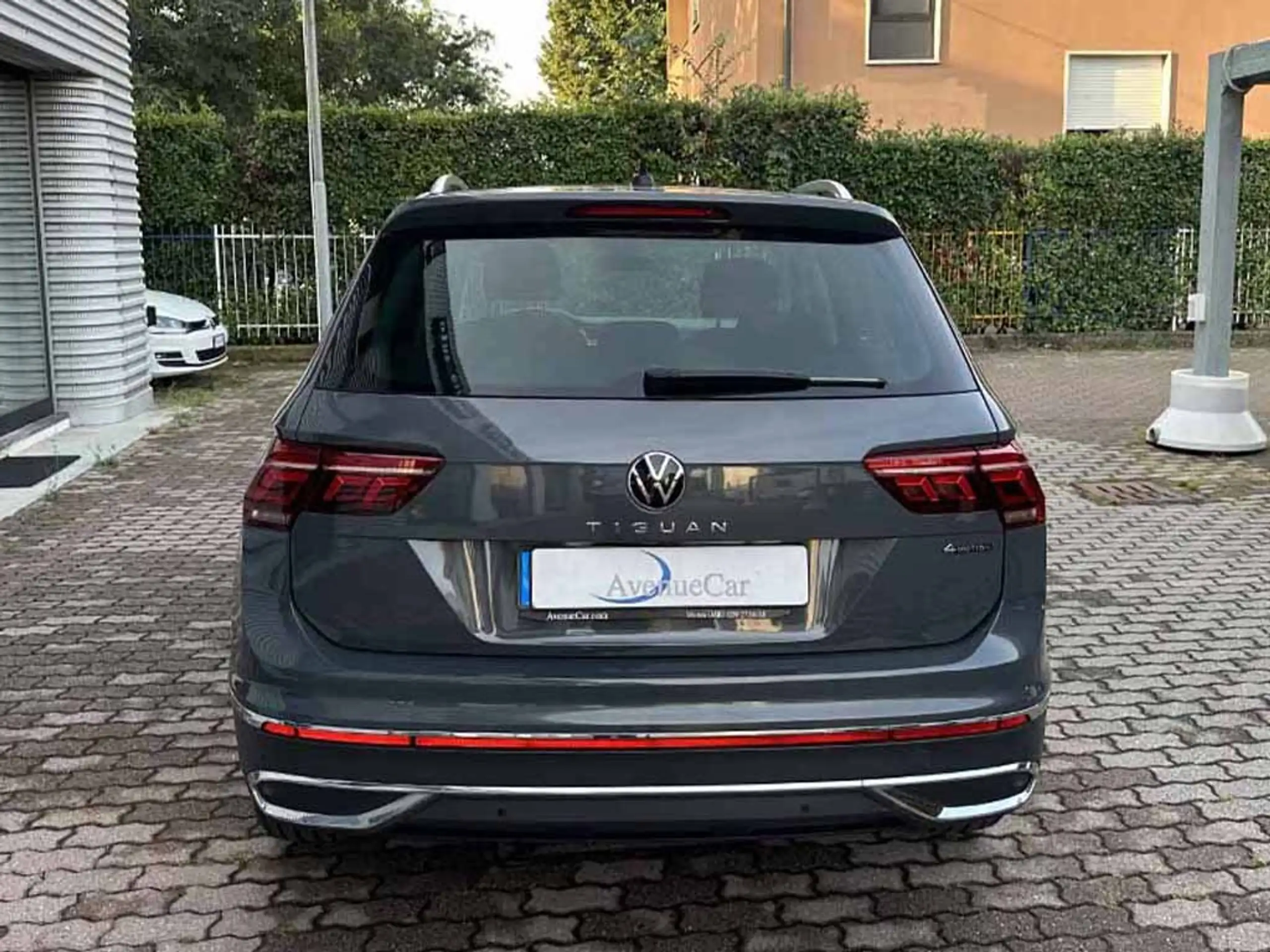 Volkswagen - Tiguan