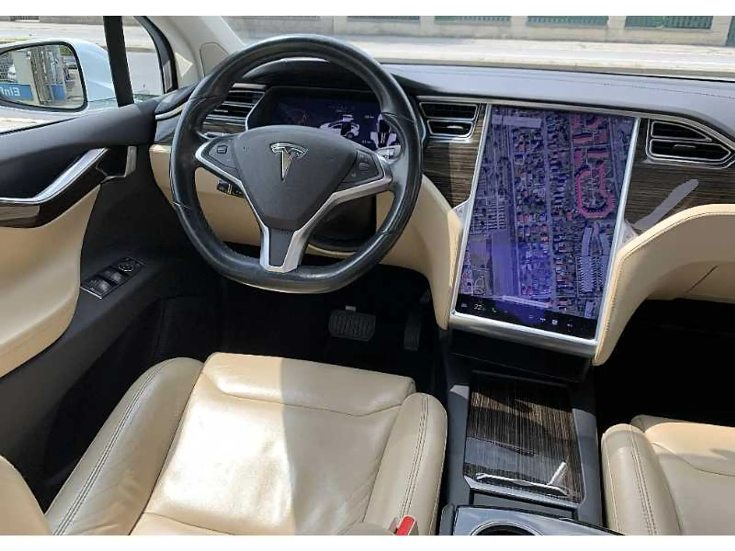 Tesla - Model X