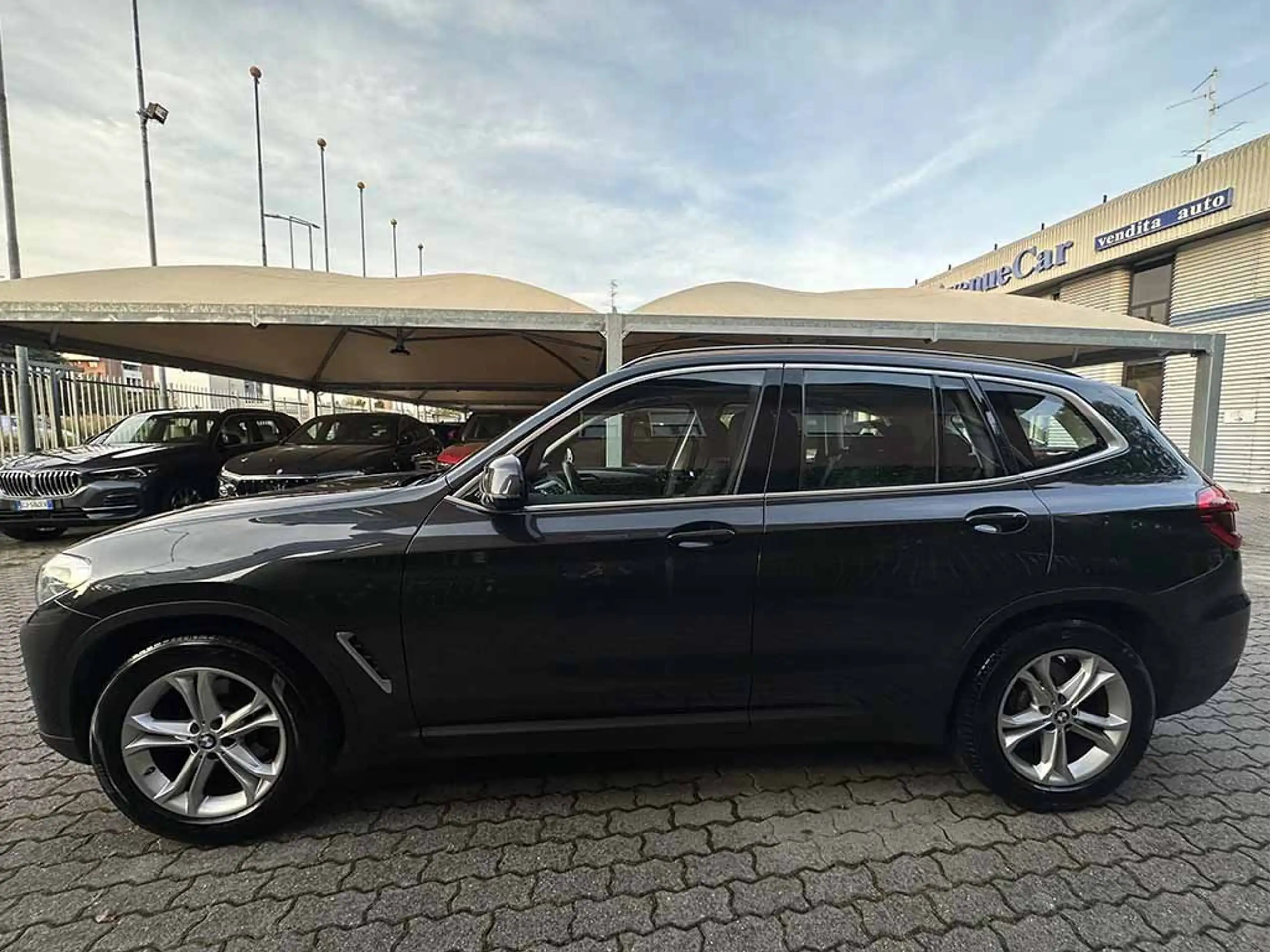 BMW - X3