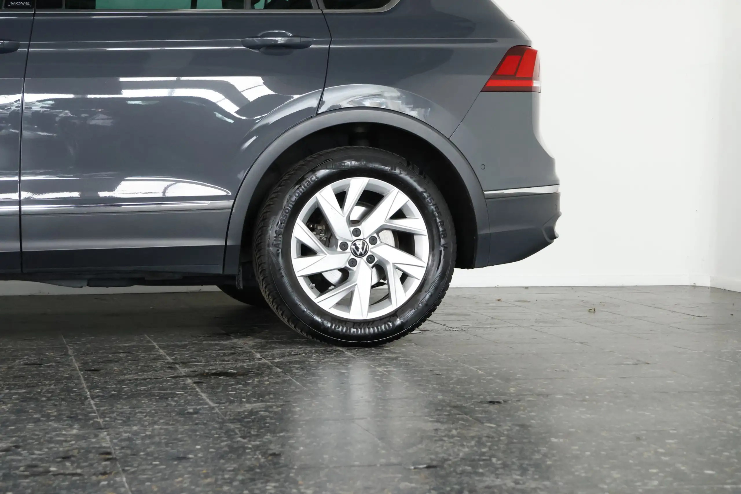 Volkswagen - Tiguan