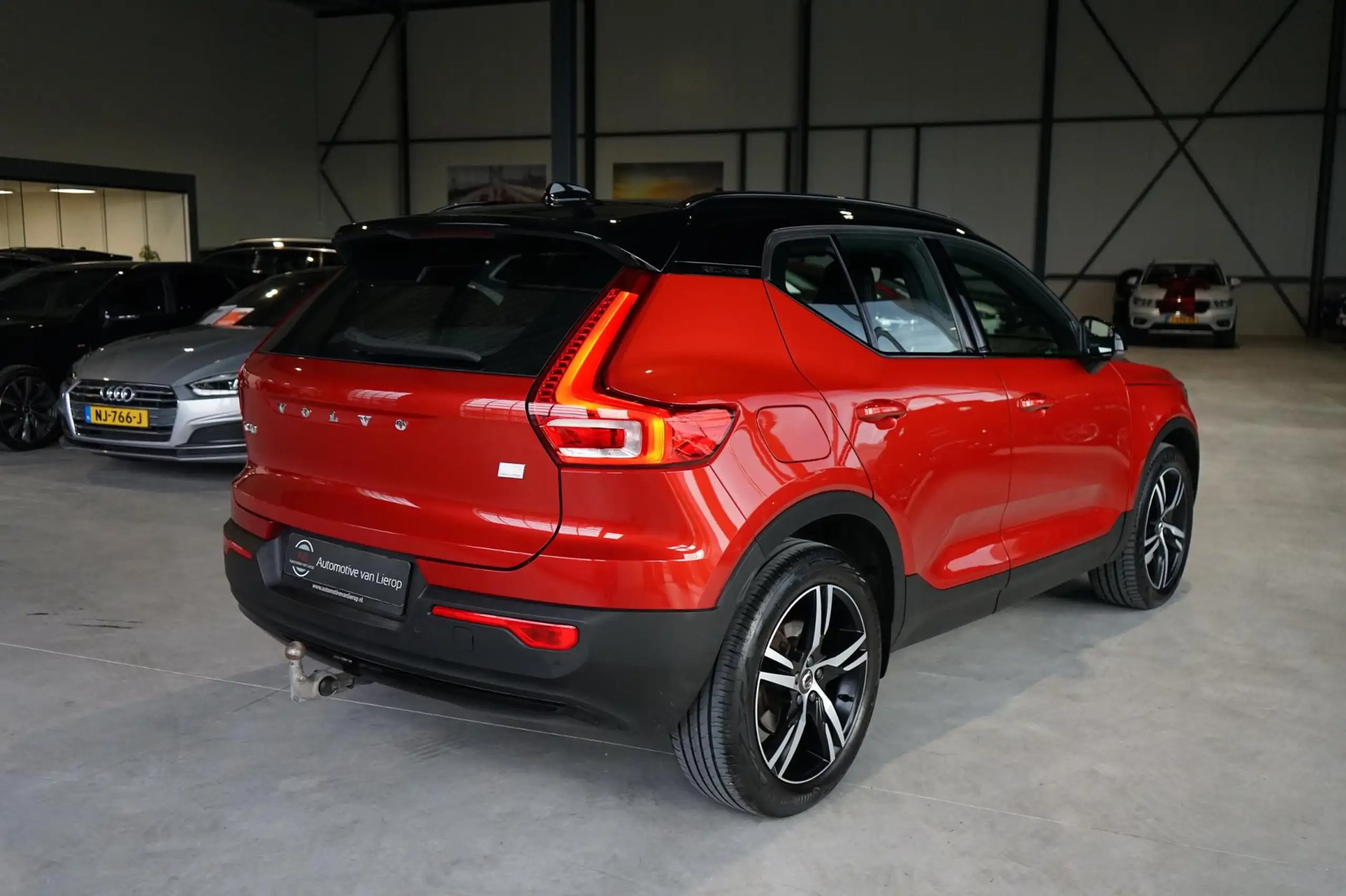 Volvo - XC40