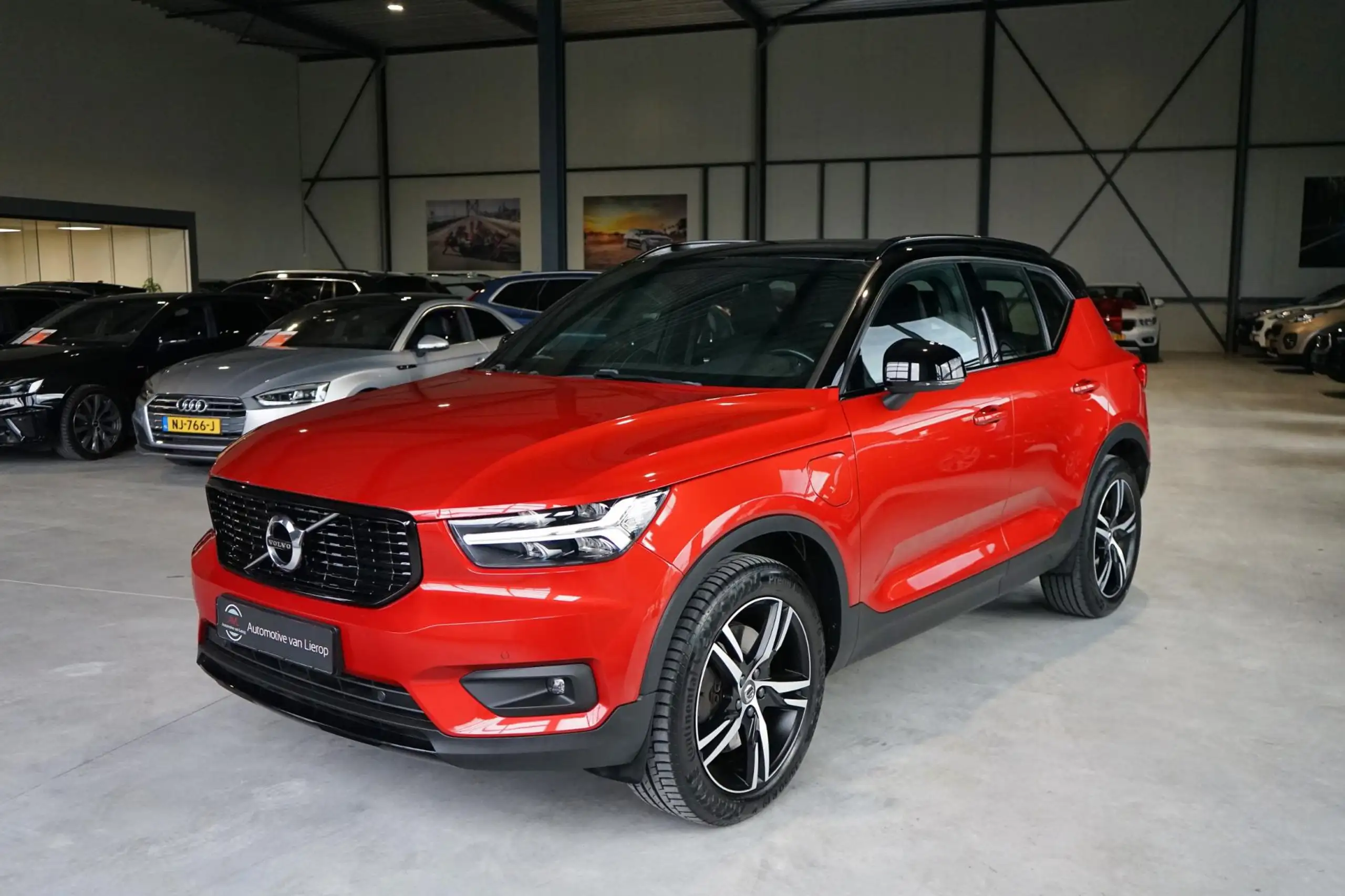 Volvo - XC40