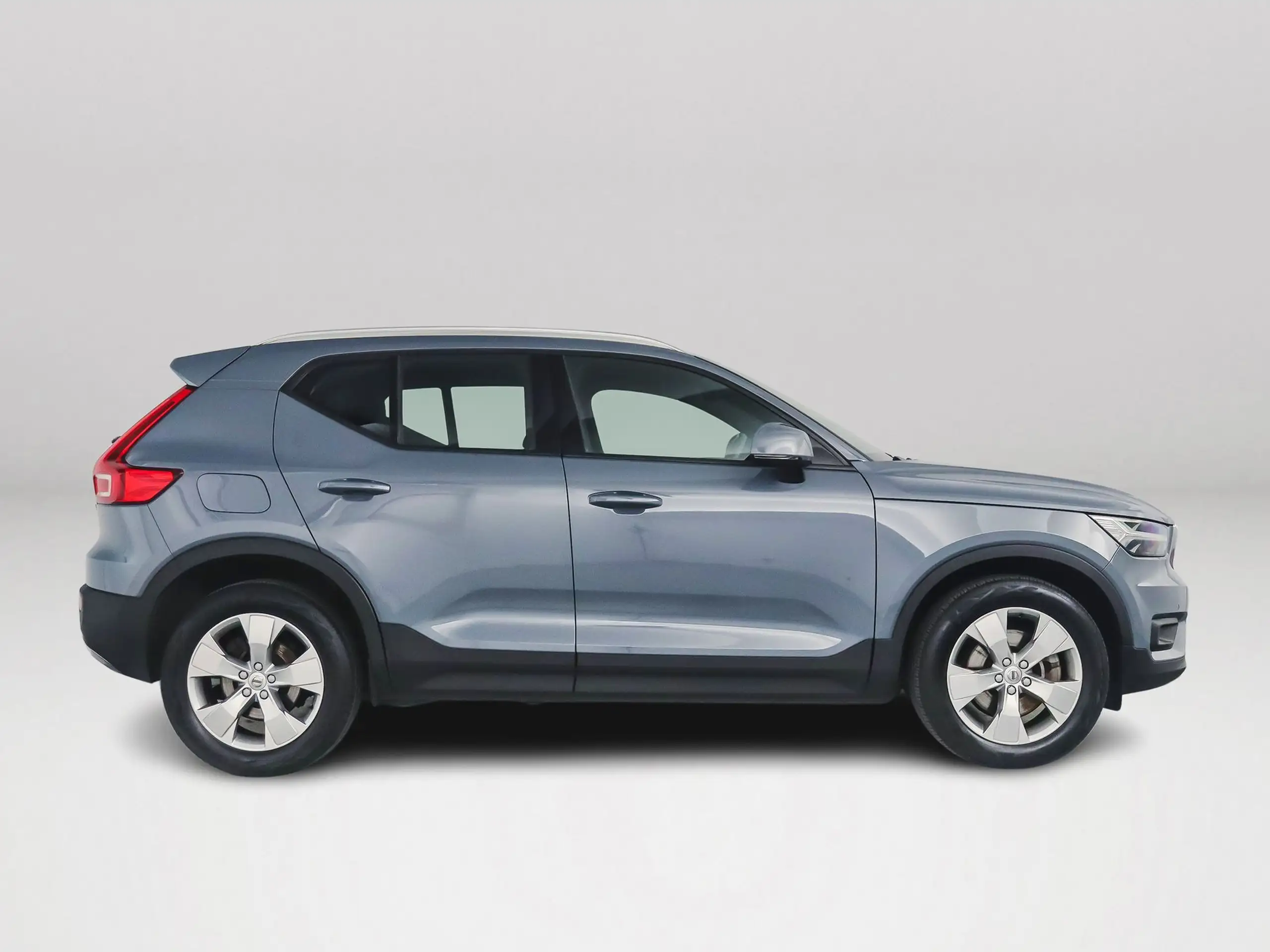 Volvo - XC40