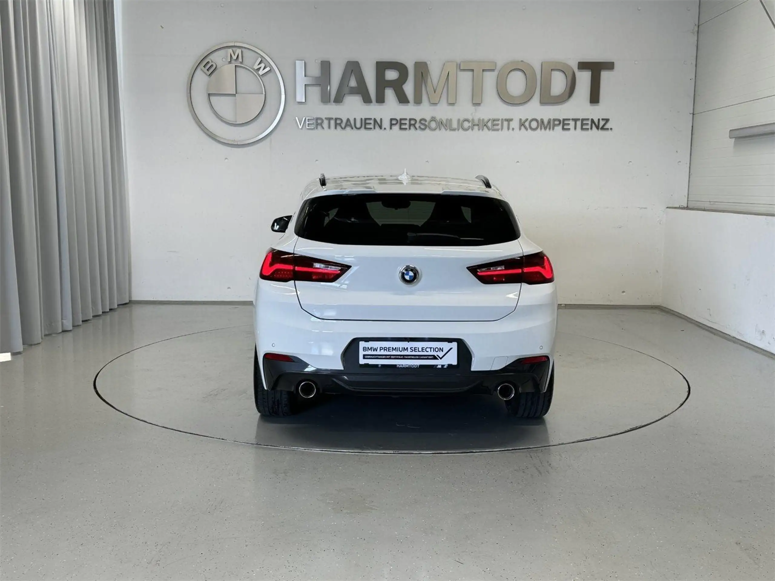 BMW - X2