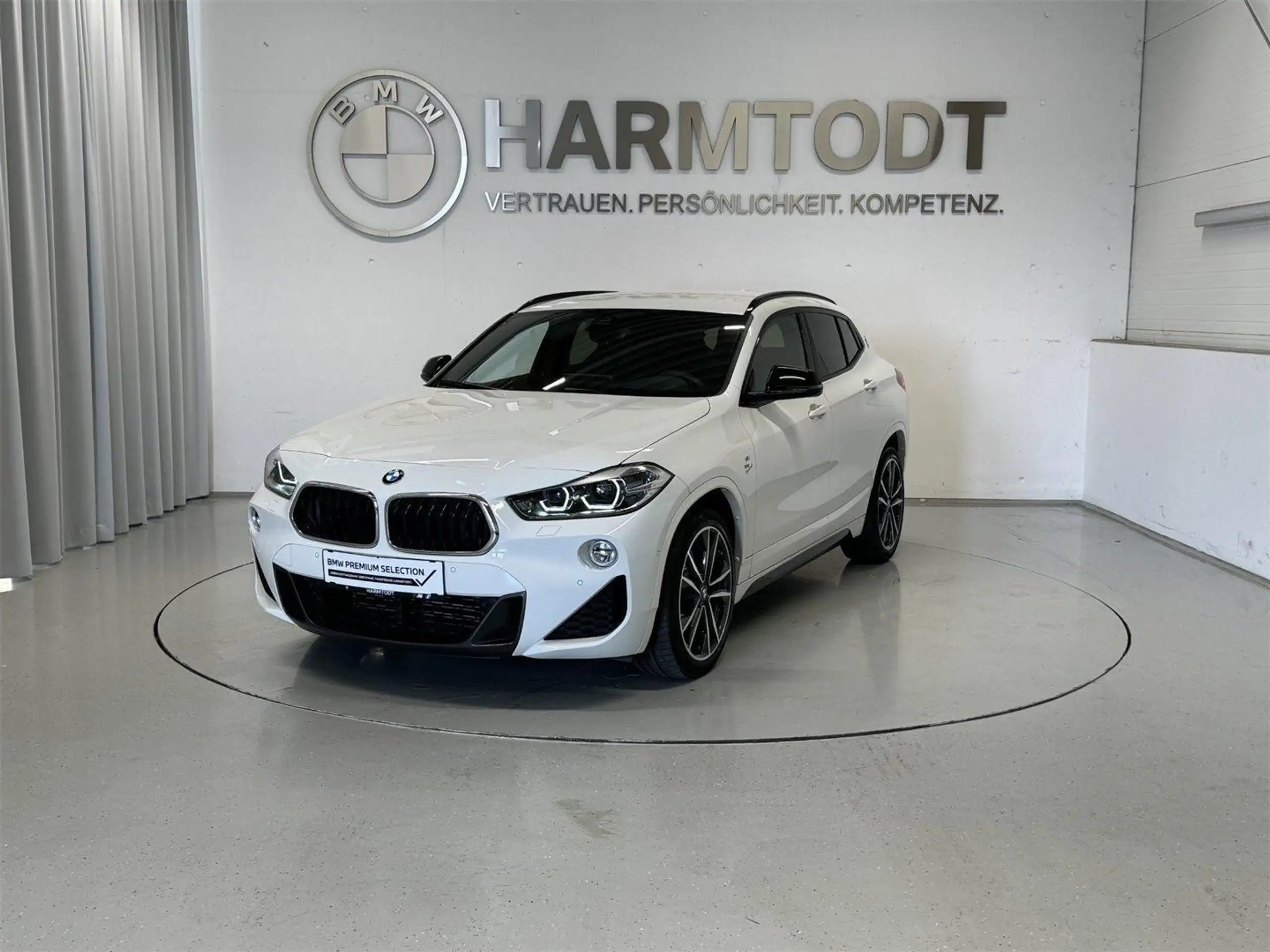 BMW - X2