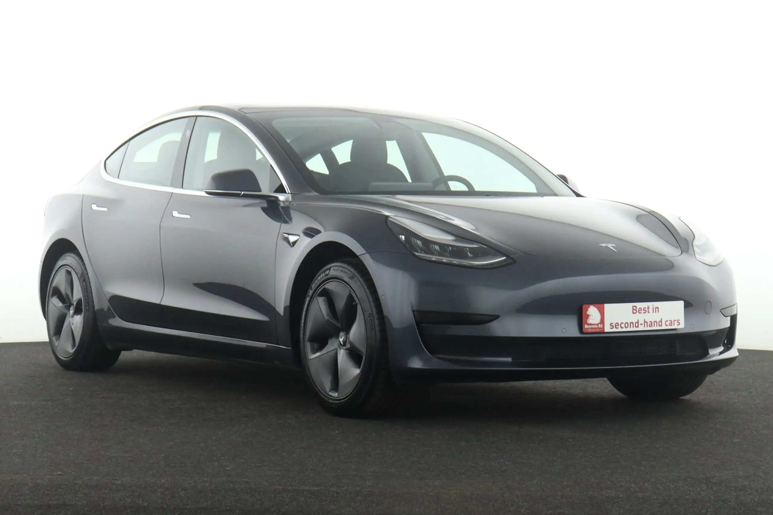 Tesla - Model 3